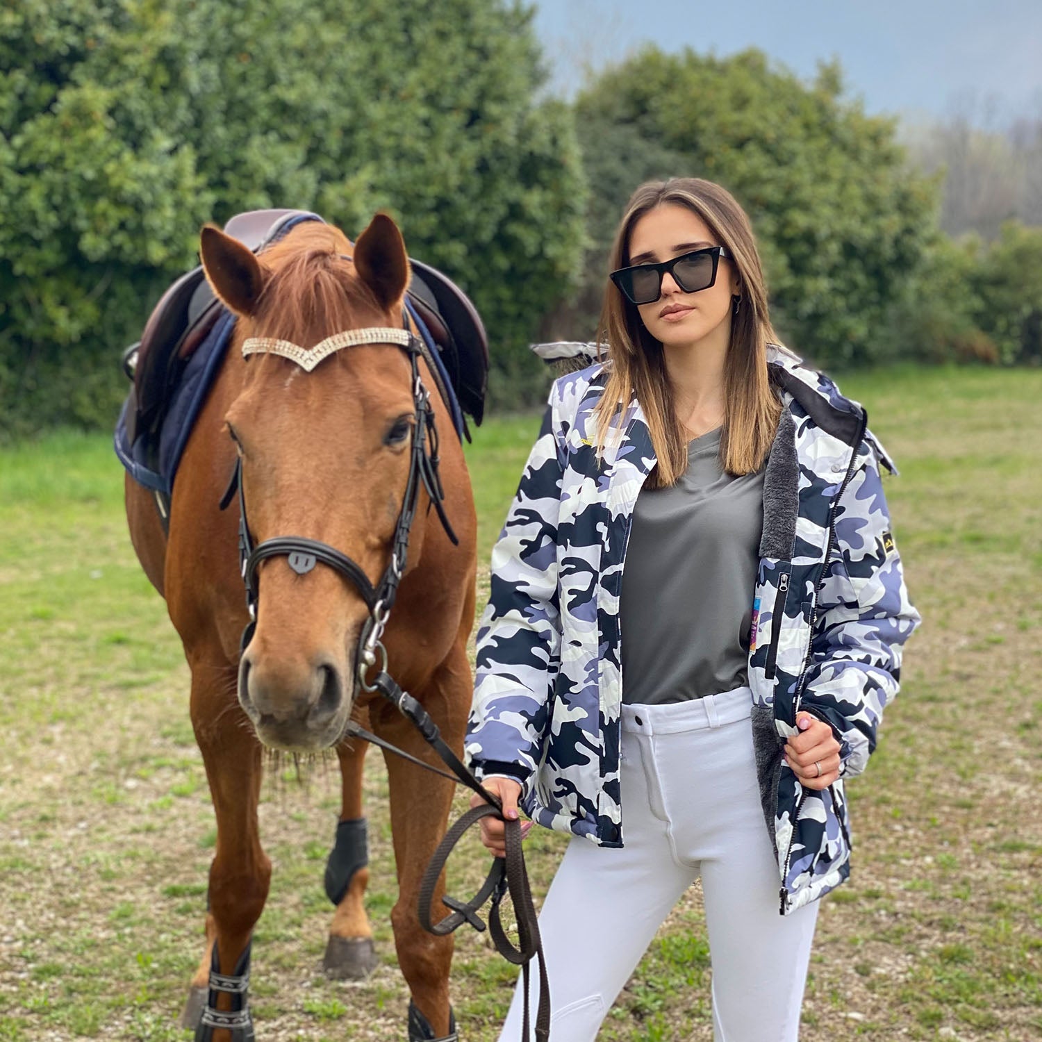 Women's Winter Coats Water Resistant Ski Snow Jacket Warm Fleece Parka Raincoats with 4 Pockets