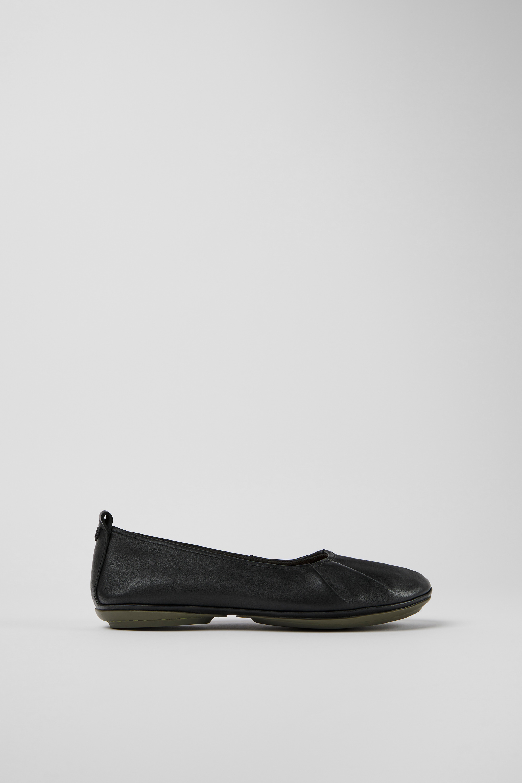Right - Black leather ballerinas for women