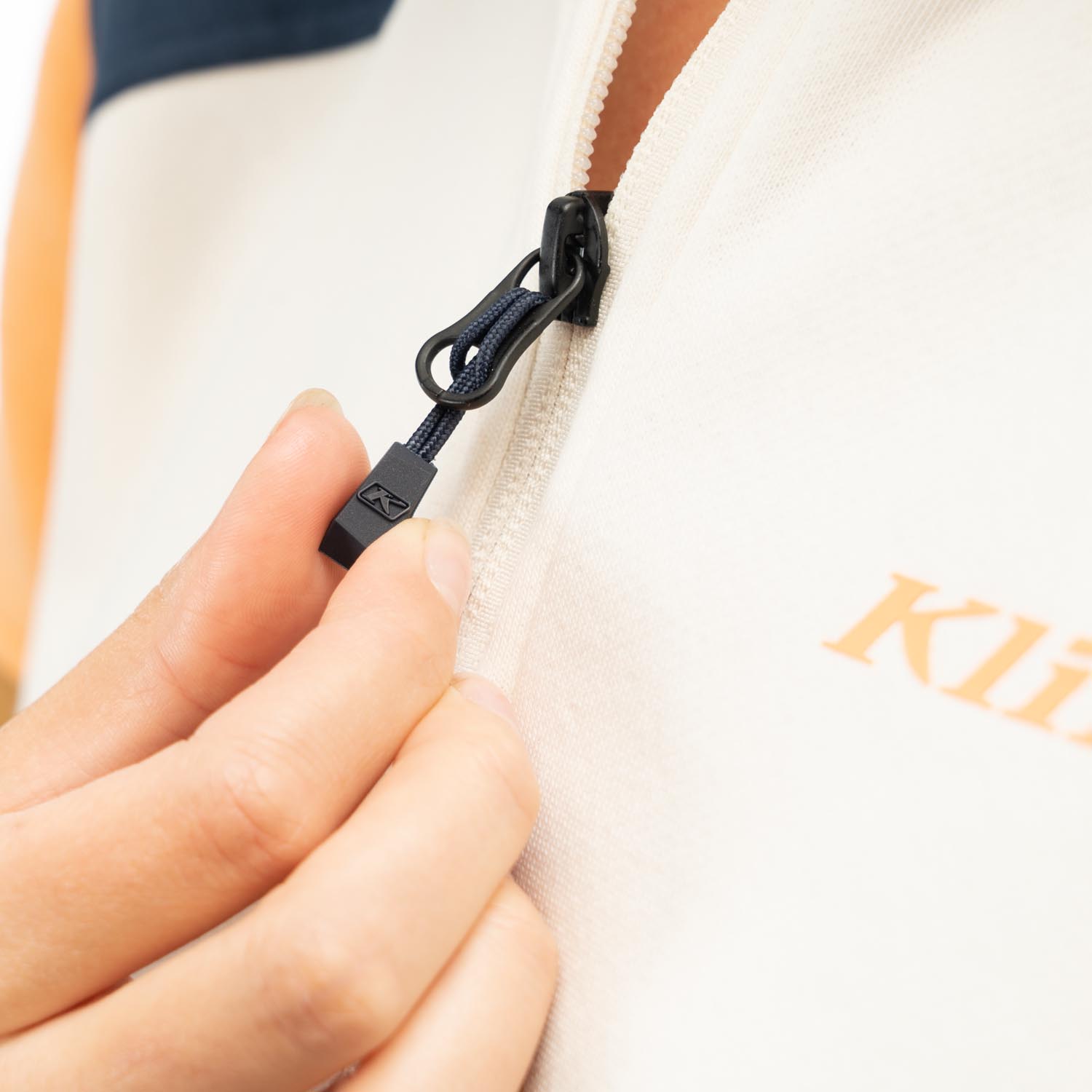 Huntley Pullover 1/4 Zip Crop Hoodie