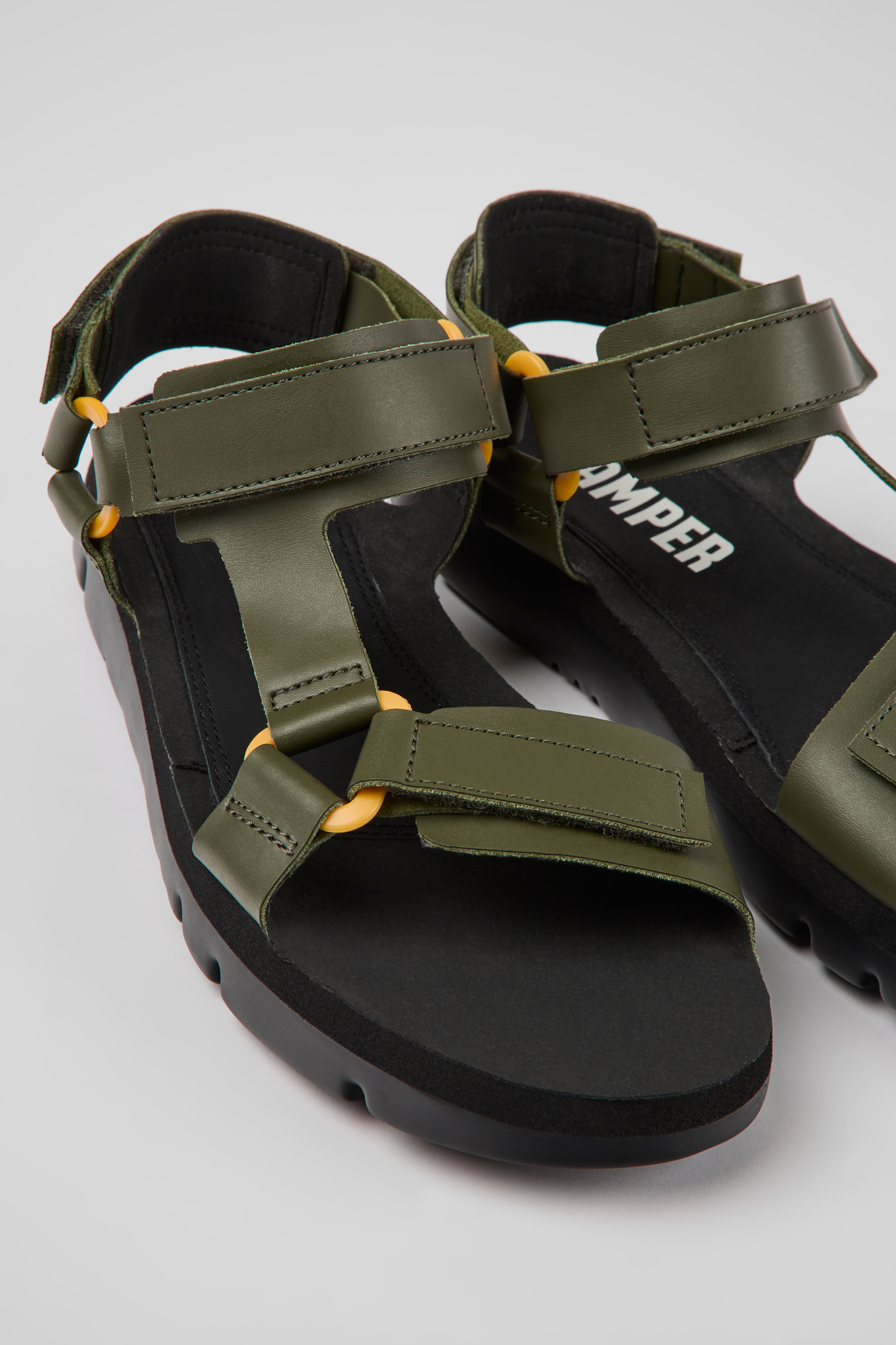 Oruga - Green leather sandals for men