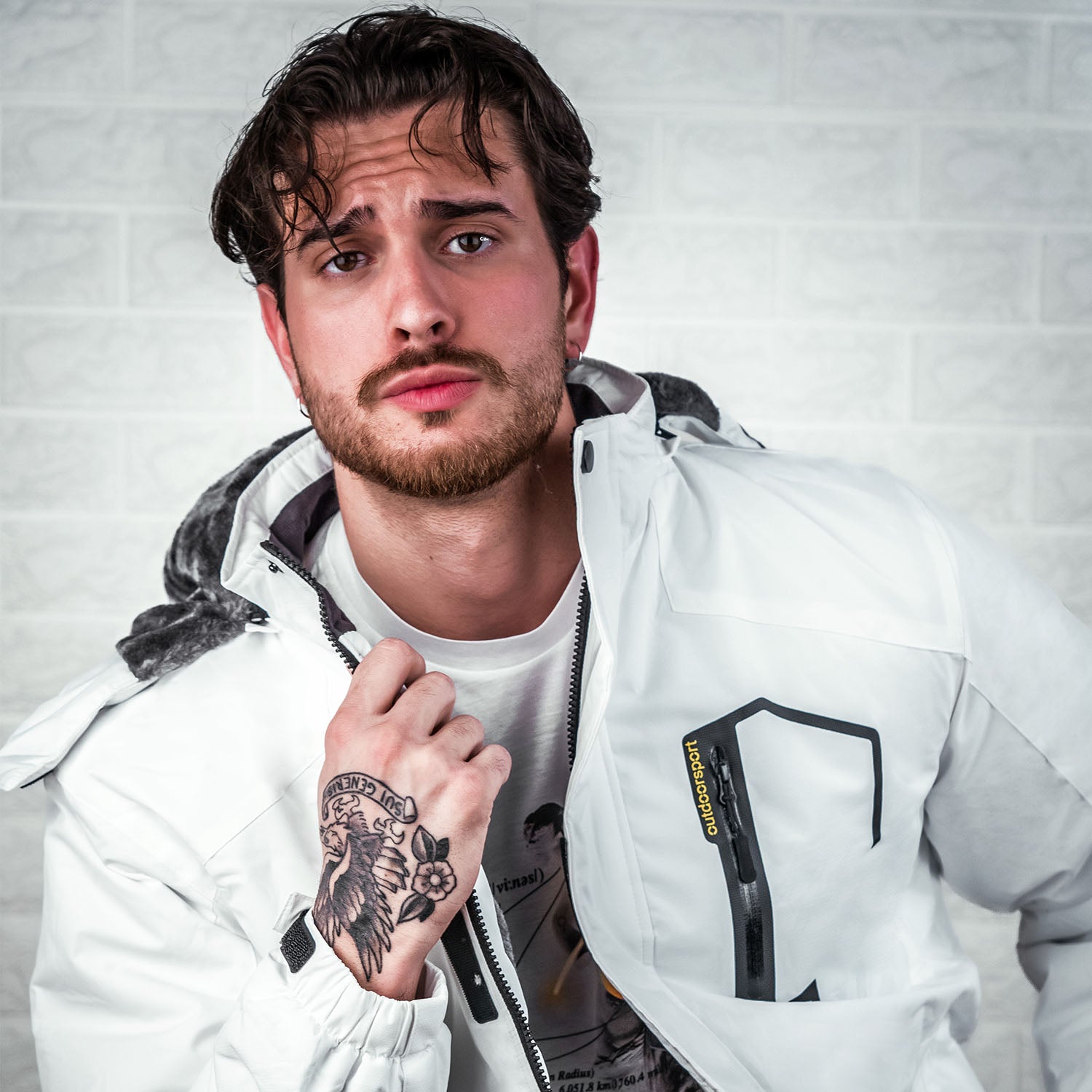 Men's Winter Jacket Water Repellent Ski Snow Jacket Warm Fleece Coat Parka Raincoats With Multi-Pockets