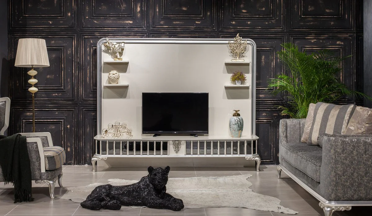 Casa Padrino armario de TV barroco de lujo blanco / plata - Magn¨ªfico aparador de sal¨®n con pared trasera - Muebles de sal¨®n barrocos