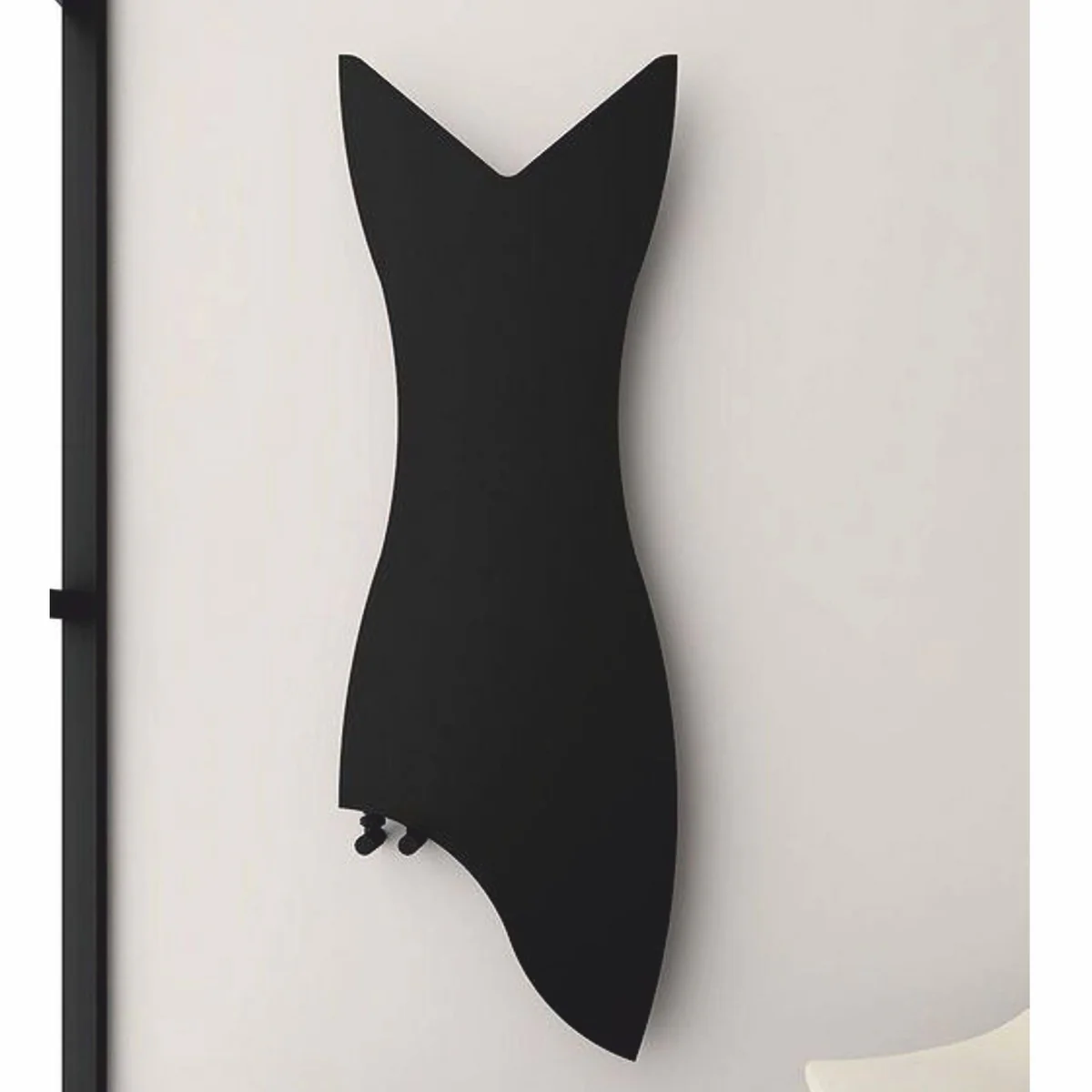 Casa Padrino calefactor de pared de lujo para baño con forma de vestido de mujer negro Al. 119 cm