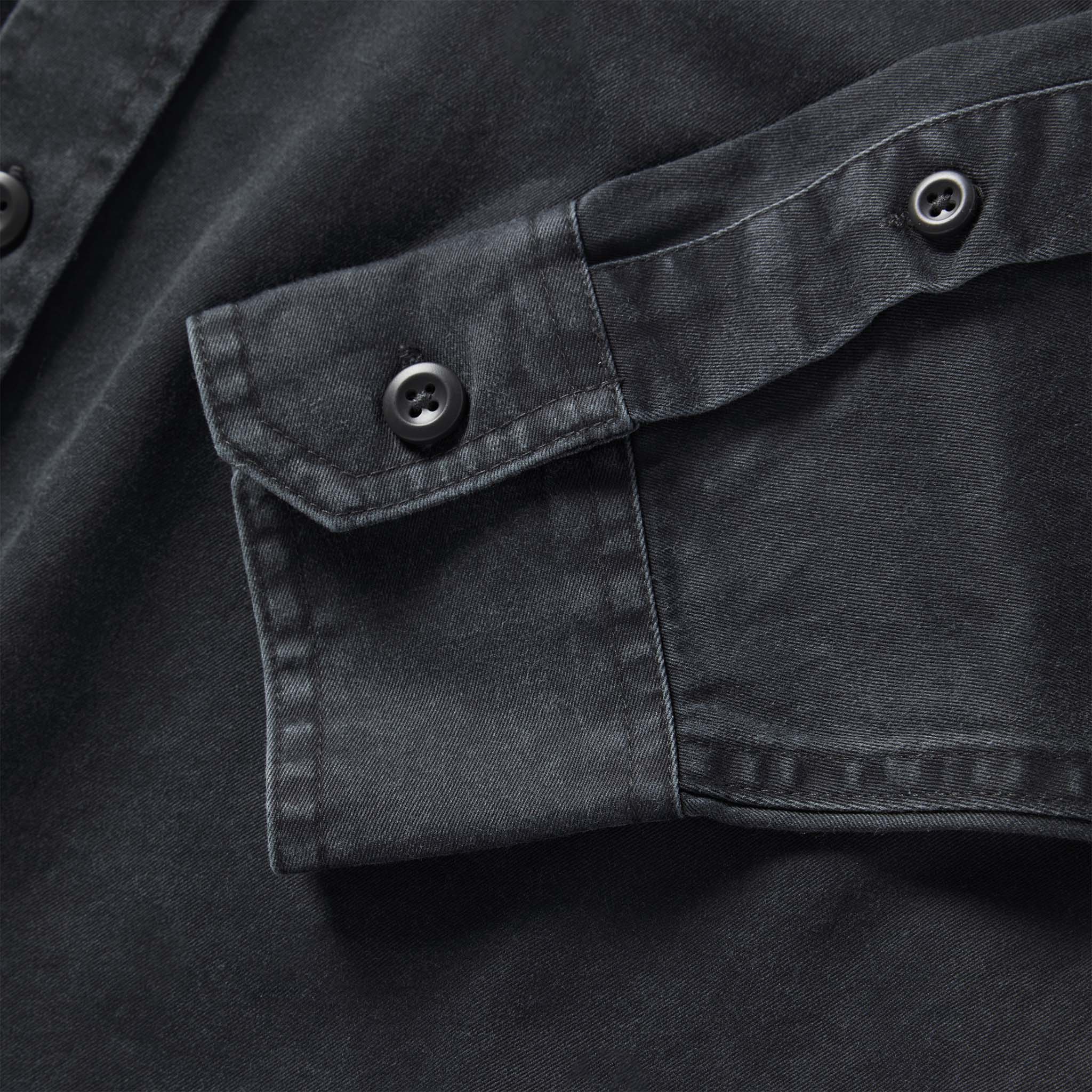 The Saddler Shirt in Washed Coal