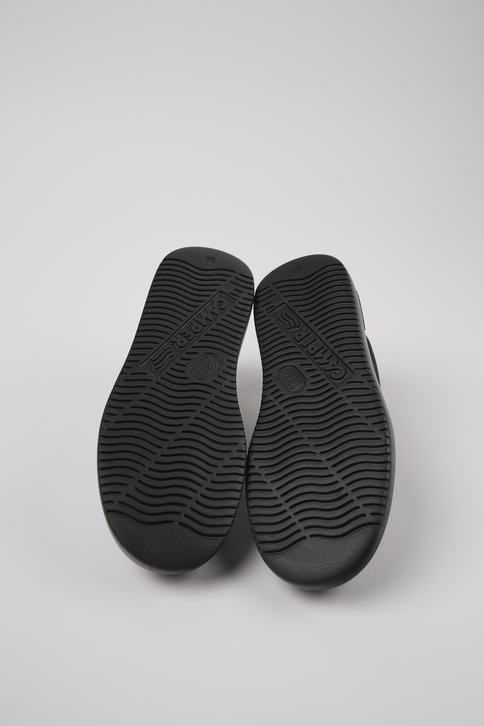 Runner K21 - Black leather sneakers for women