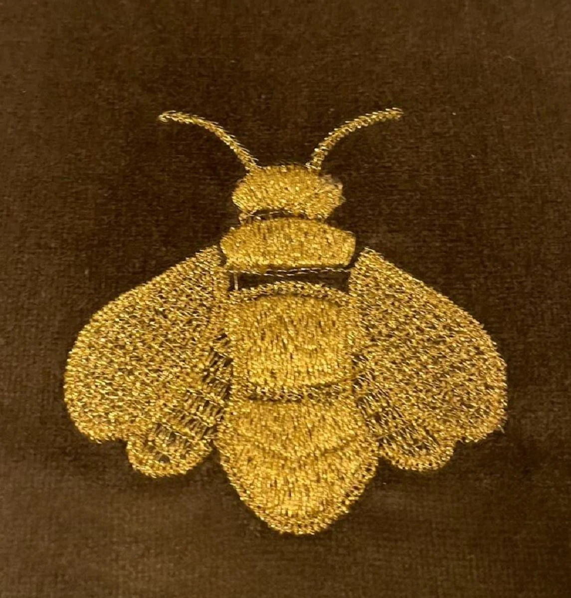 Casa Padrino coj¨ªn decorativo de lujo con borlas abeja oliva / oro 45 x 45 cm