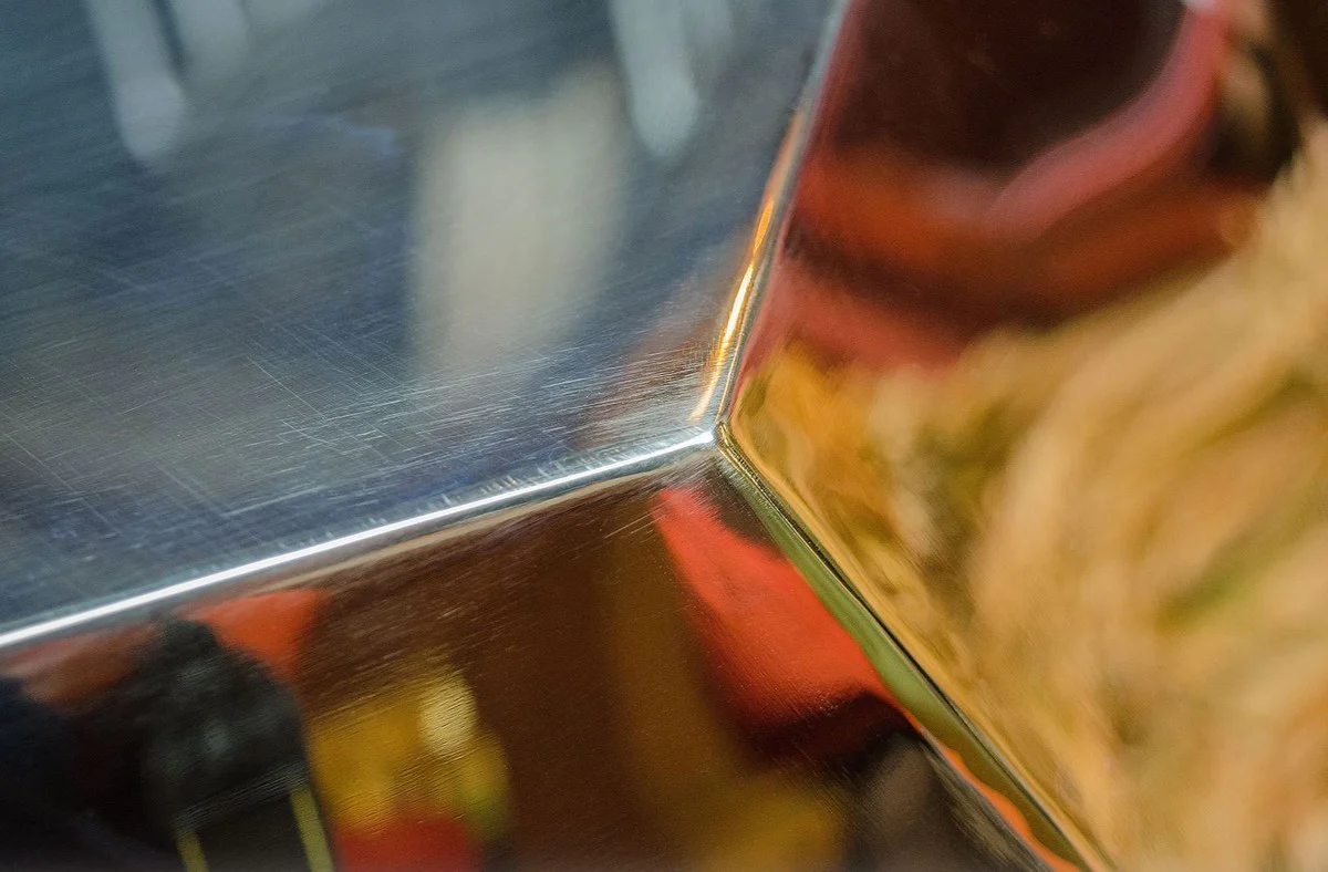 Casa Padrino dise?o mesa de sal¨®n / mesa auxiliar dorado 89 x 90 x H. 45 cm - Colecci¨®n de Dise?adores