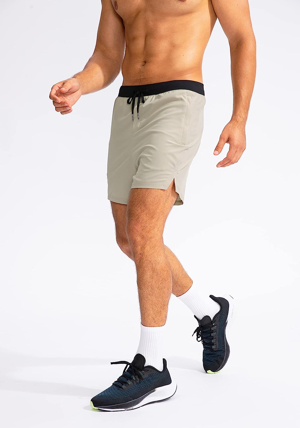 Men's Workout Running Shorts 5 Inch Lightweight Quick Dry Soccer Gym Athletic Shorts for Men with 3 Pockets