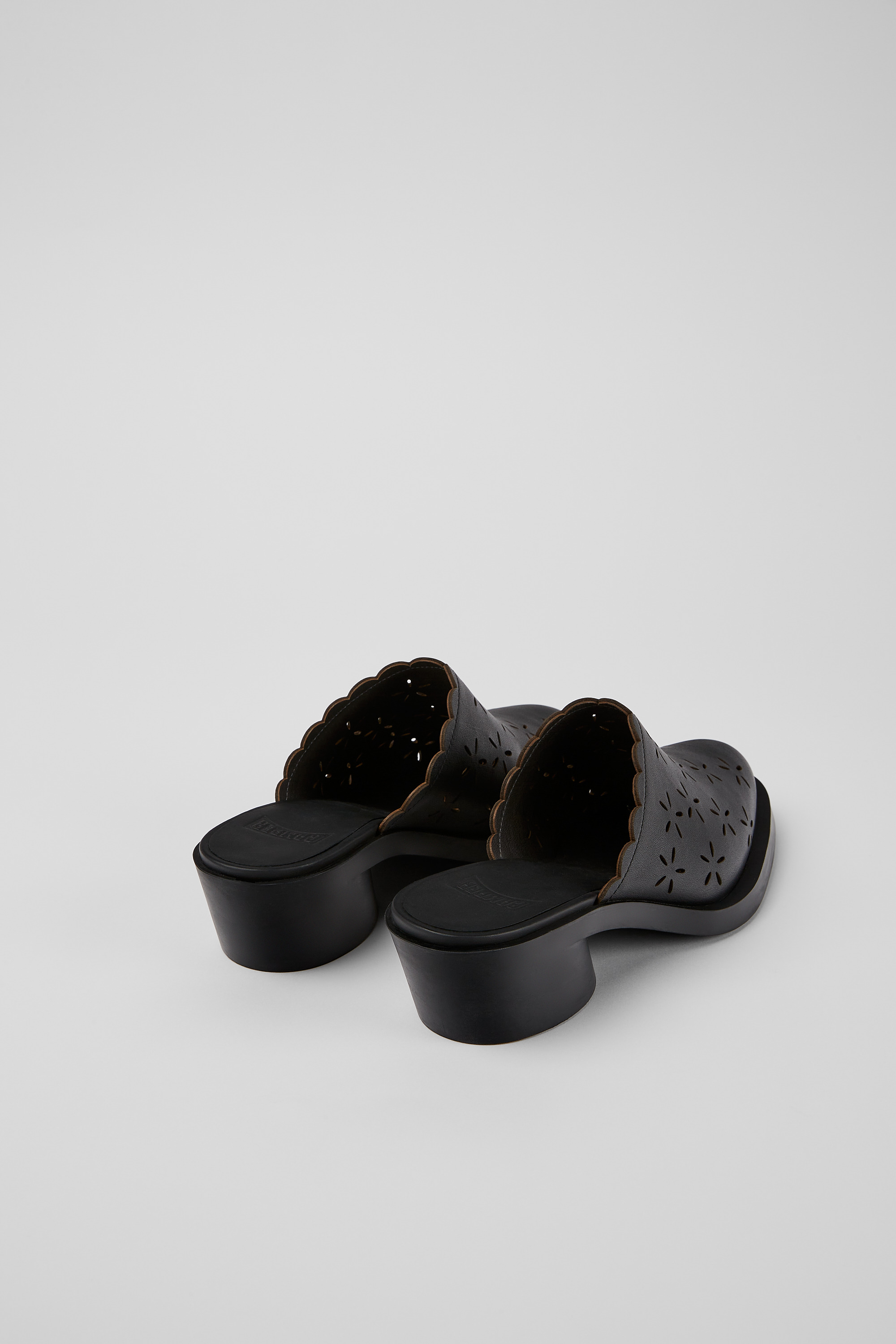 Bonnie - Black leather mules for women