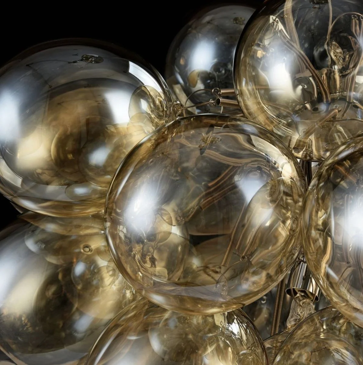 Casa Padrino lámpara colgante de lujo en forma de uva coñac Ø 44-50 x H. 40 cm - Muebles de Diseño