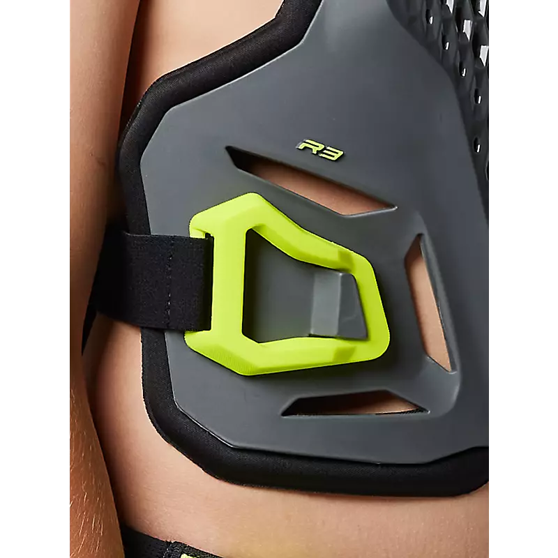 Youth R3 Chest Guard