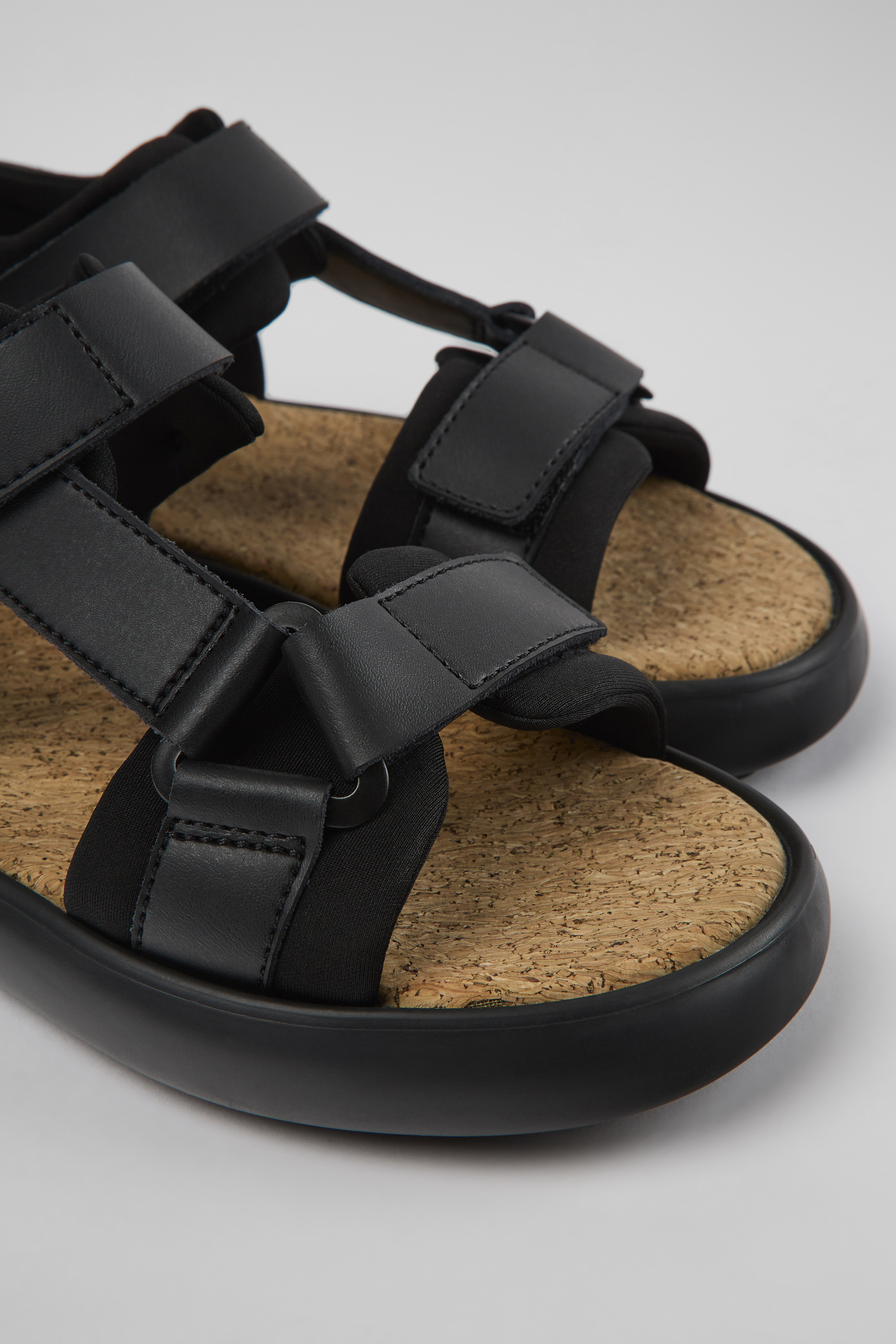 Pelotas Flota - Black leather and textile sandals for women