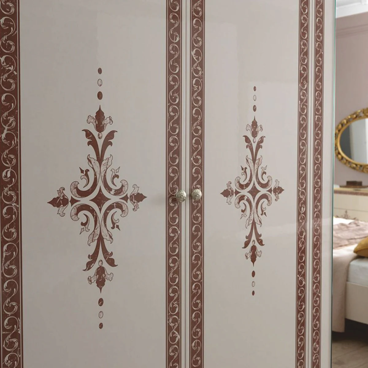 Casa Padrino armario de dormitorio barroco de lujo blanco / marr¨®n / oro 261 cm - Muebles de dormitorio barrocos