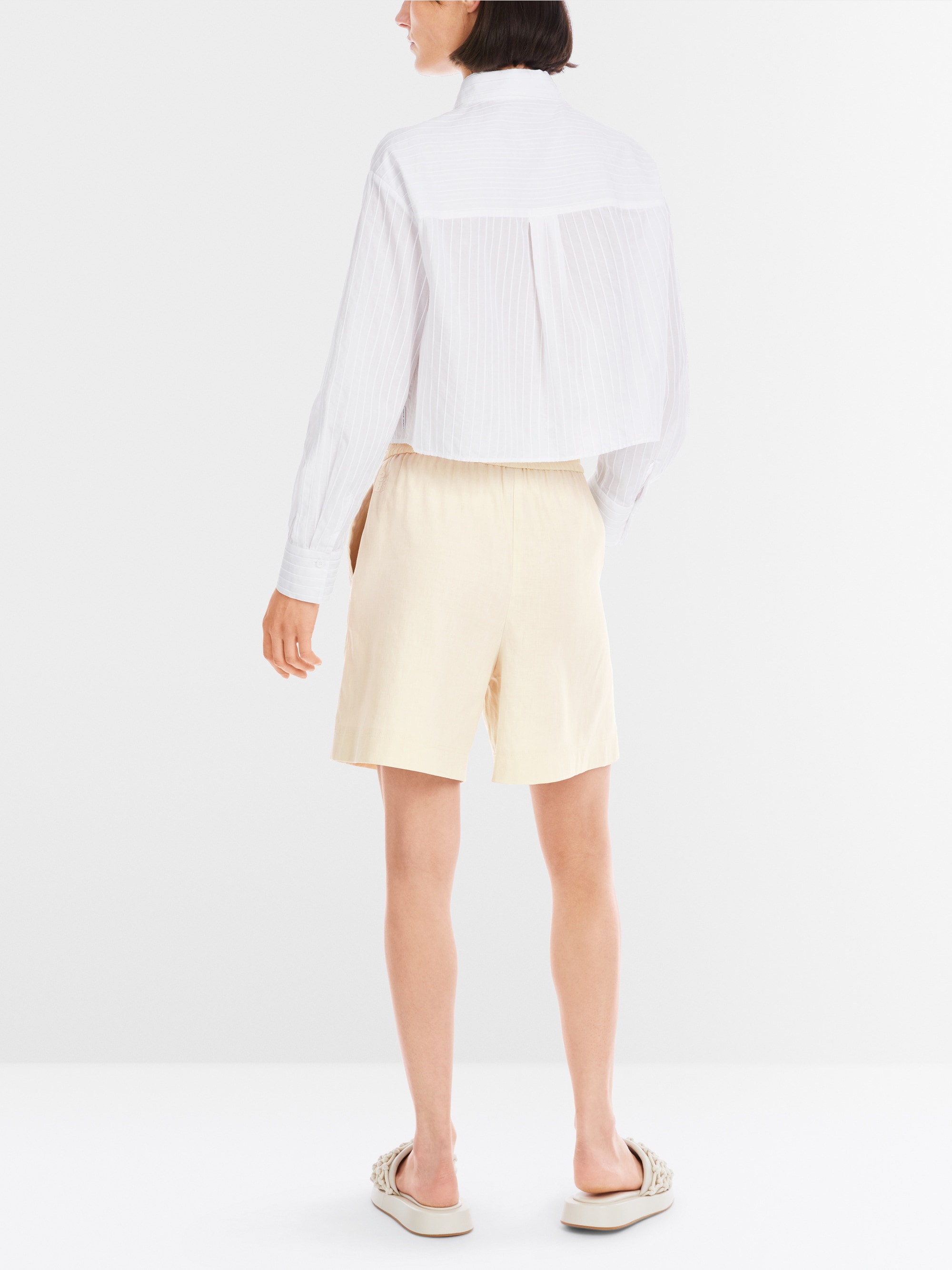 Marc-Cain WILLMAR shorts with linen