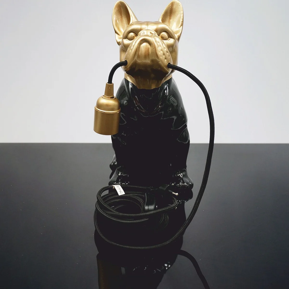 Casa Padrino l¨¢mpara de mesa de lujo bulldog negro / oro A. 30 cm - Luces decorativas
