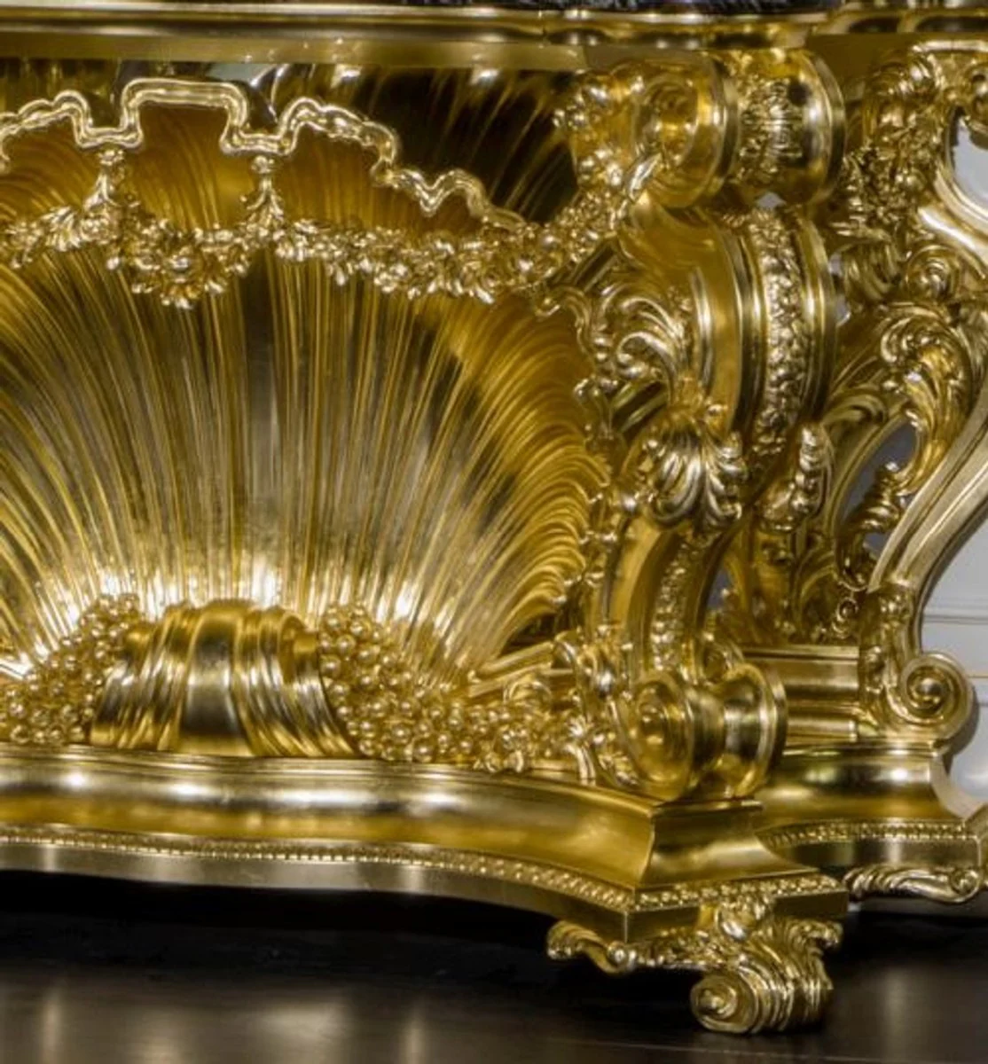Casa Padrino conjunto de muebles barrocos de lujo consola con espejo oro / negro - Magn¨ªfica consola tallada a mano con espejo de pared - Muebles de Castillo de Restaurante de Hotel - Calidad de Lujo