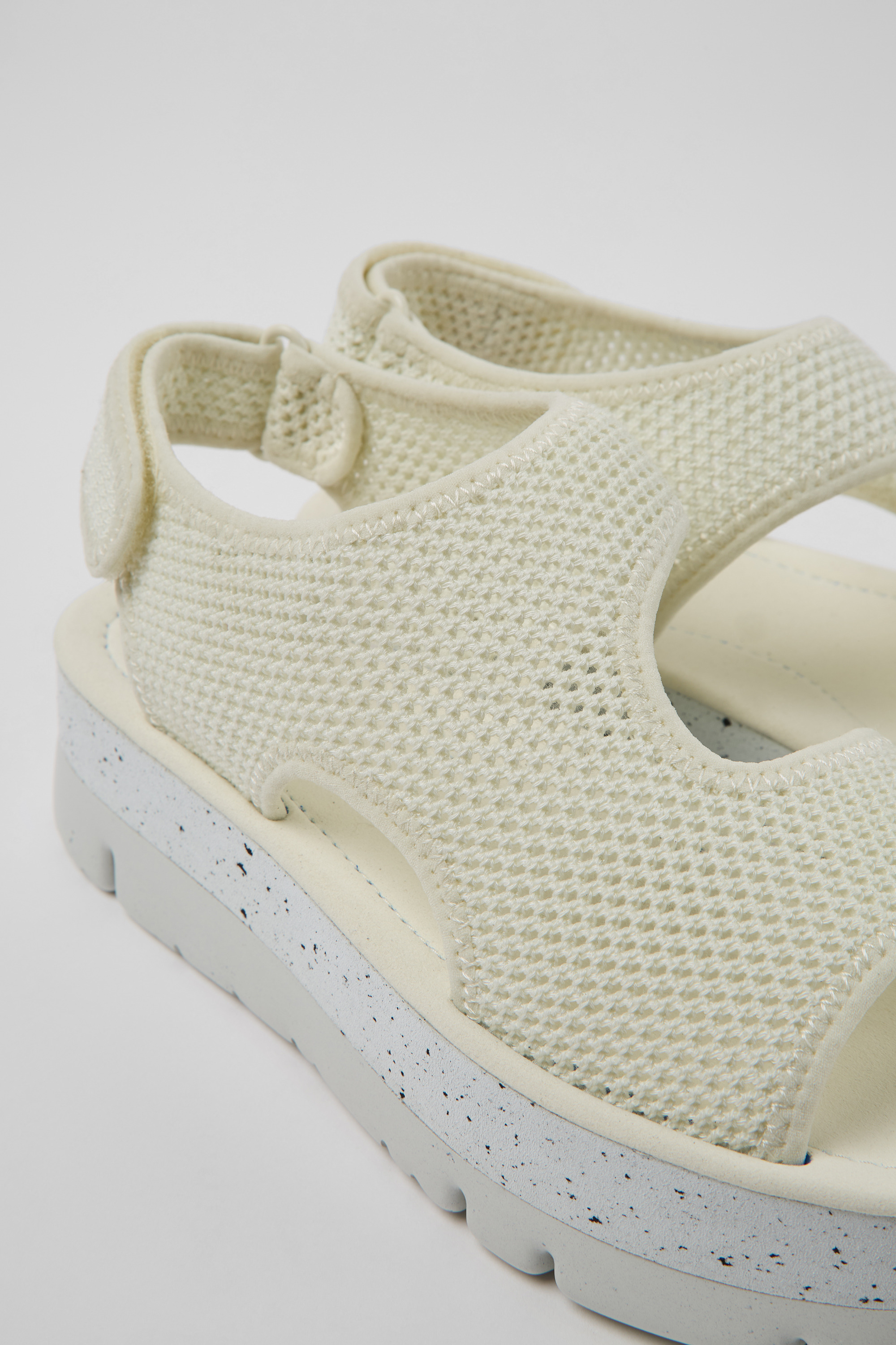 Oruga Up - White textile sandals for women