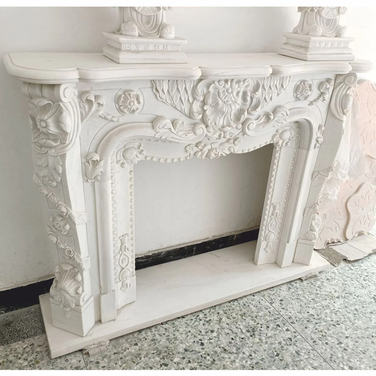 Casa Padrino marco de chimenea de m¨¢rmol barroco de lujo blanco 150 x A. 110 cm - Muebles barrocos