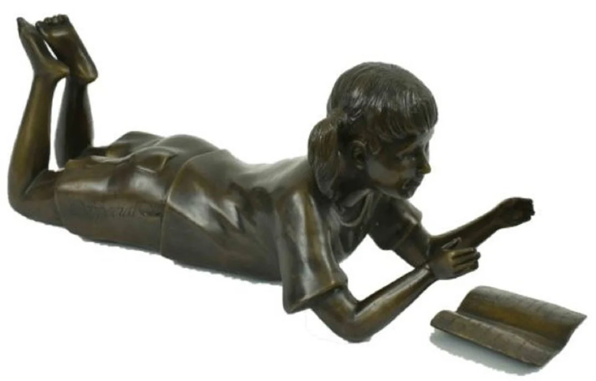 Casa Padrino figura de bronce de lujo niña acostada leyendo bronce 22 x 60 x H. 27 cm - Escultura de Bronce - Figura Deco - Accesorios Deco