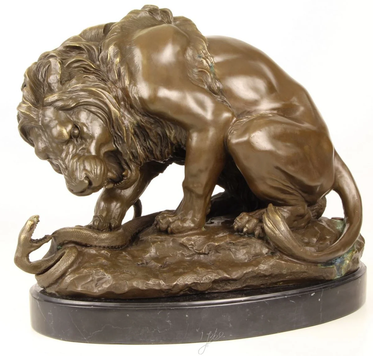 Casa Padrino escultura de bronce de lujo león con serpiente sobre mármol base bronce / oro / negro 41 x H. 35 cm - Figura de Bronce de Lujo