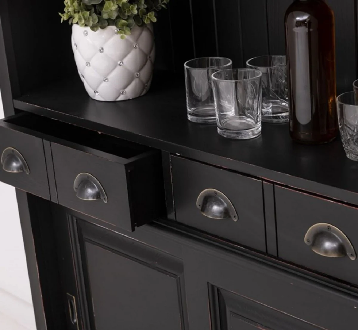 Casa Padrino armario de bar de madera maciza de estilo campestre negro antiguo 151 x 36 x A. 210 cm - Gabinete de vino de madera maciza estilo campestre - Mueble bar de estilo campestre