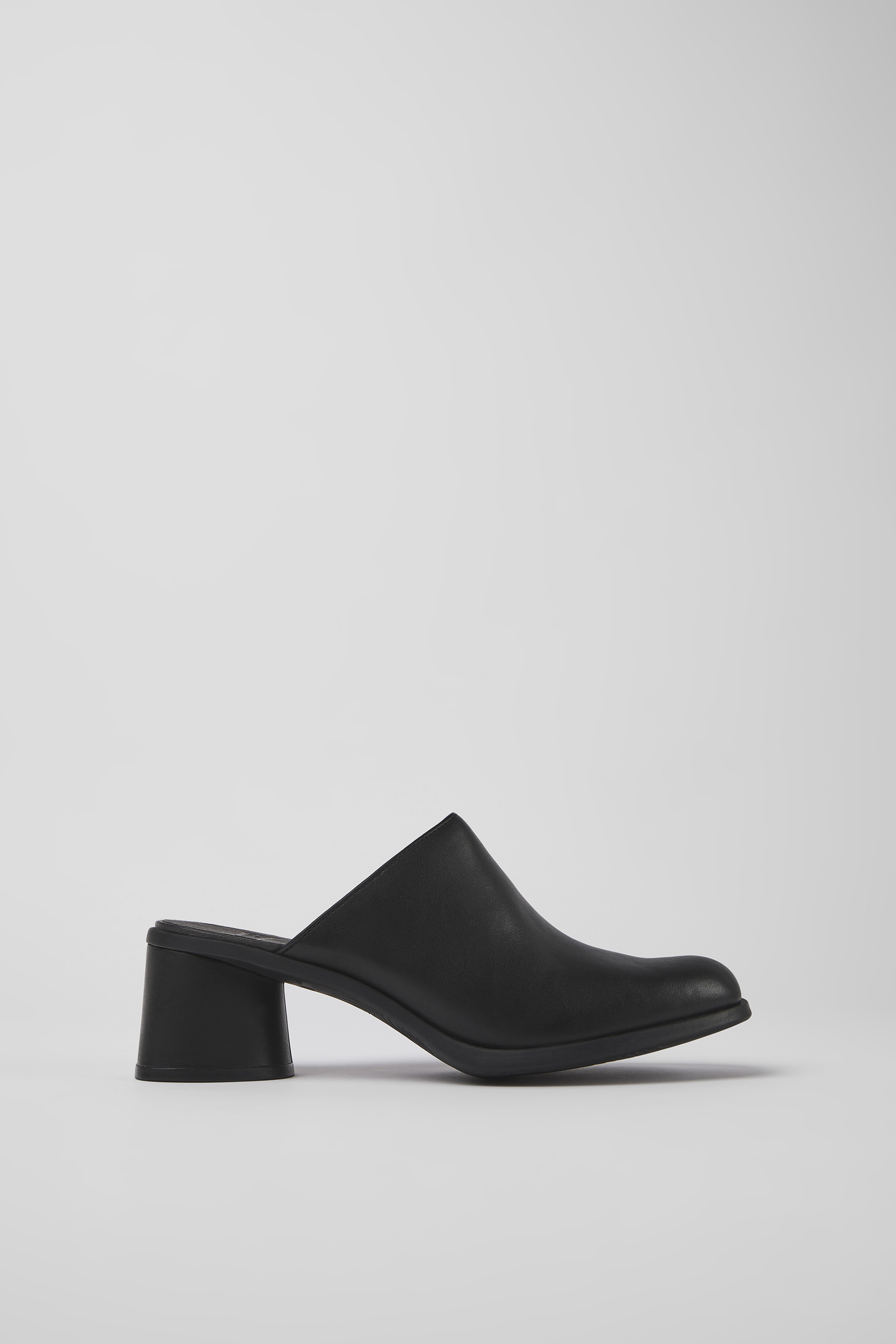 Kiara - Black leather mules for women