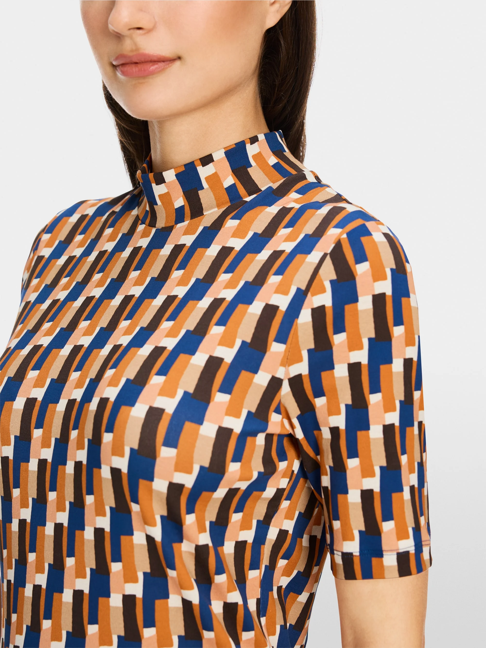 Marc-Cain Artsy T-shirt in a fitted cut