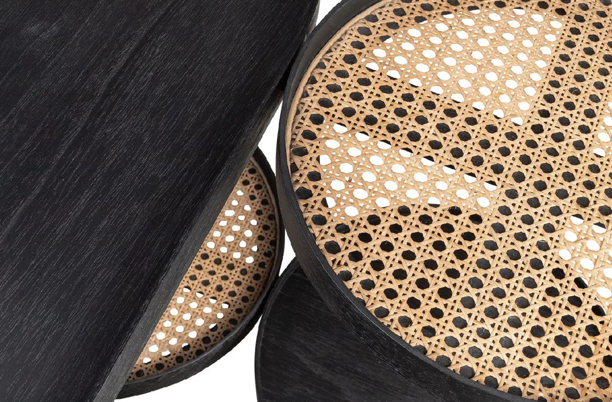 Casa Padrino mesa de centro de lujo negro / natural / lat¨®n 82,8 x 83,5 x A. 53 cm - Mesa de sal¨®n de madera de mindi y rat¨¢n con estructura de acero - Muebles de lujo - Instalaci¨®n de lujo