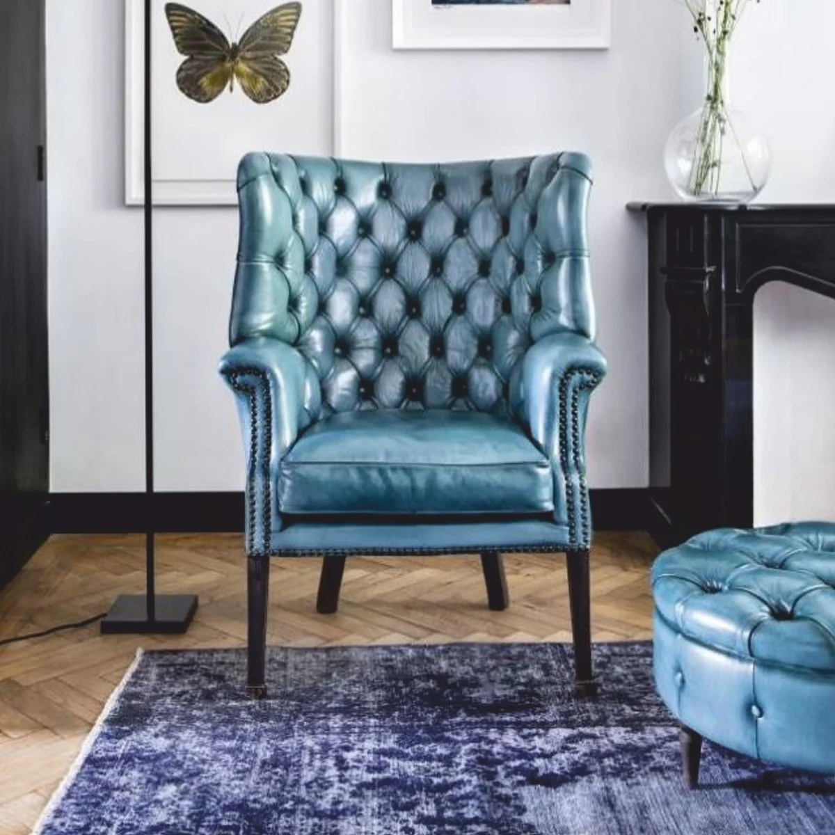 Casa Padrino sill¨®n orejero Chesterfield de lujo de cuero genuino azul claro / negro A. 12 cm