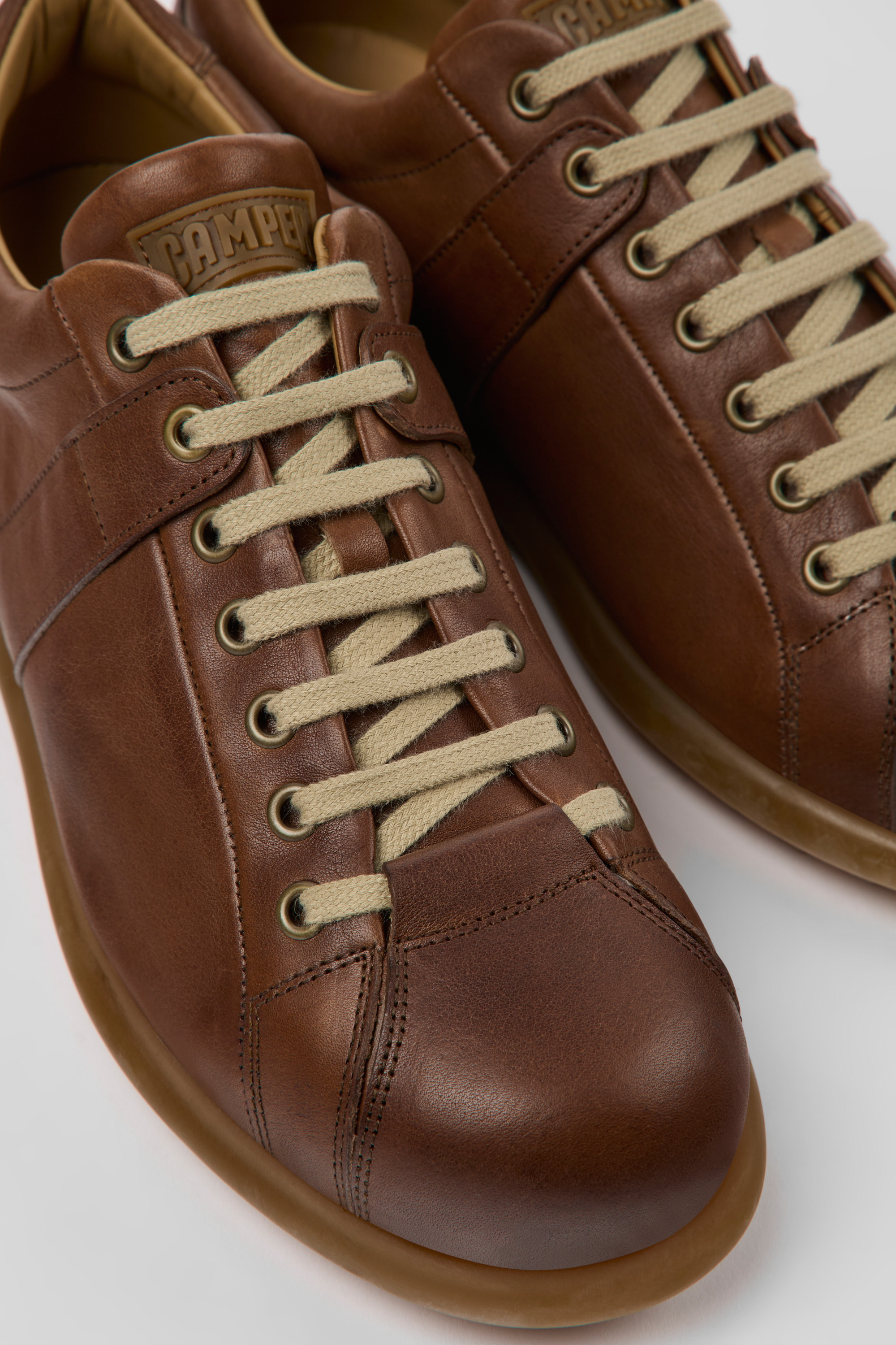 Pelotas - Light brown vegetable tanned leather shoes