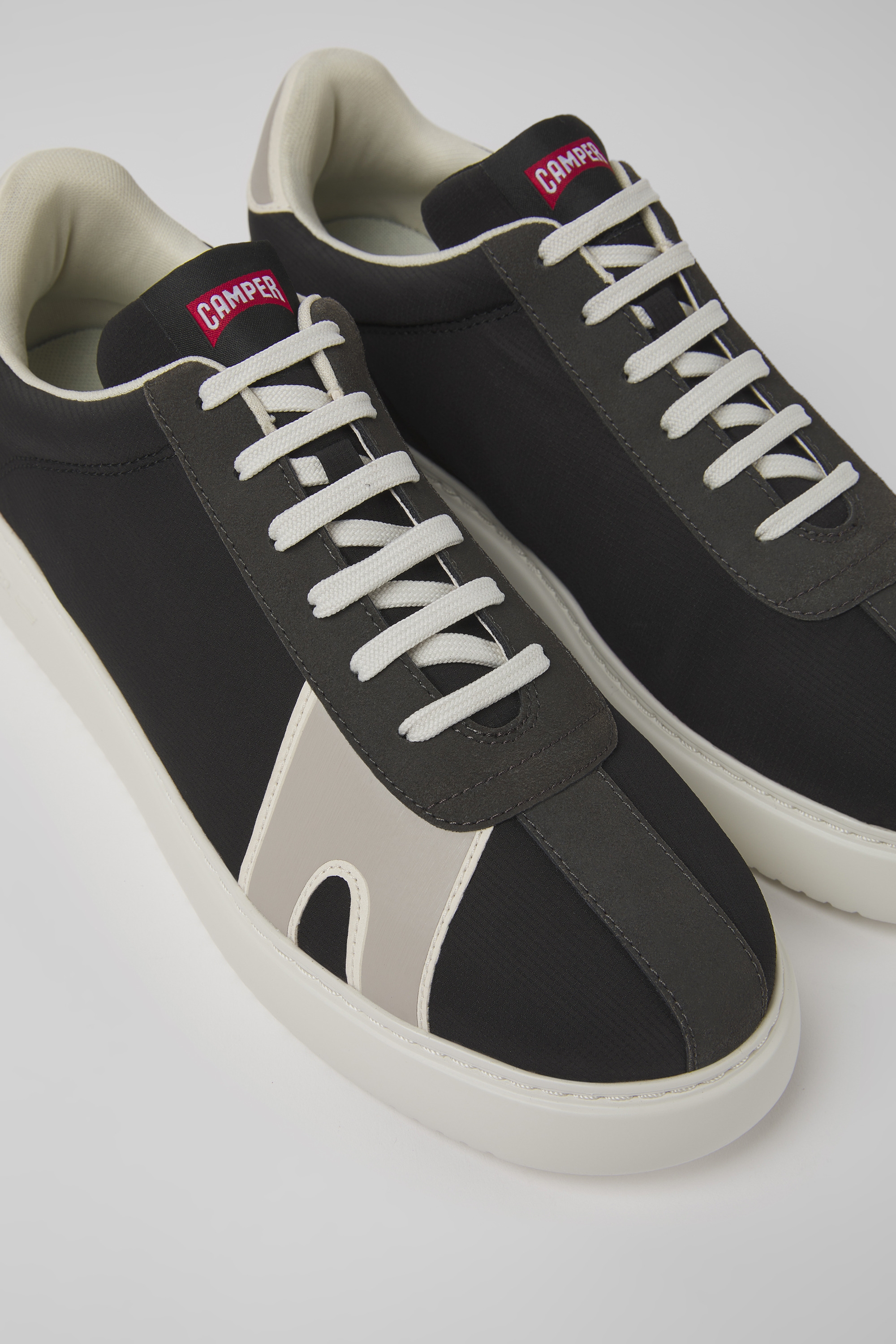 Runner K21 - Black, grey, and white sneakers for men