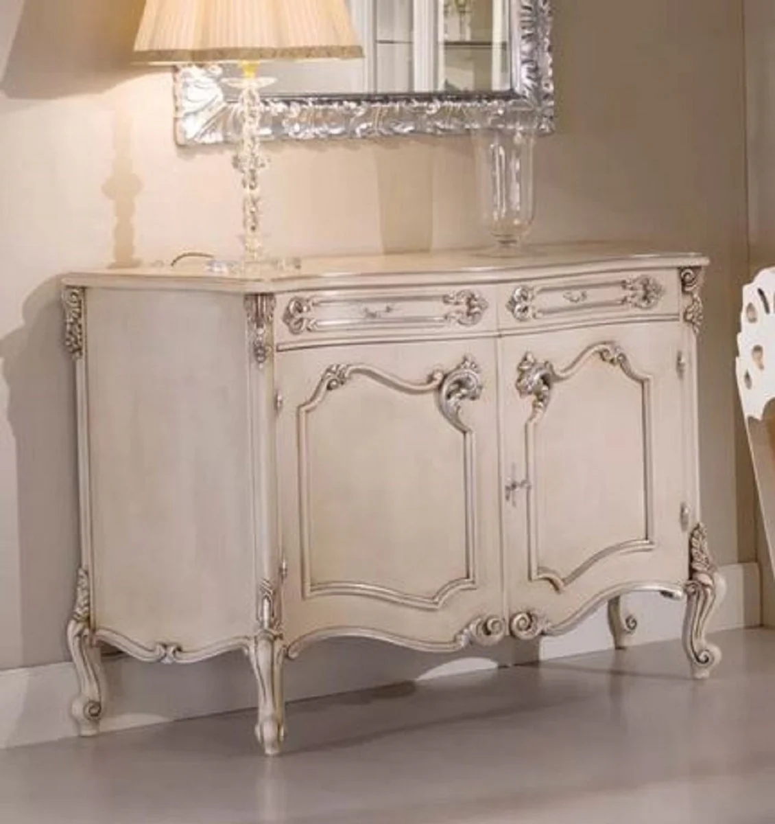 Casa Padrino aparador barroco de lujo crema / plata - Magnífico armario de madera maciza con 2 puertas y 2 cajones - Muebles Barrocos - Calidad de Lujo - Hecho en Italia