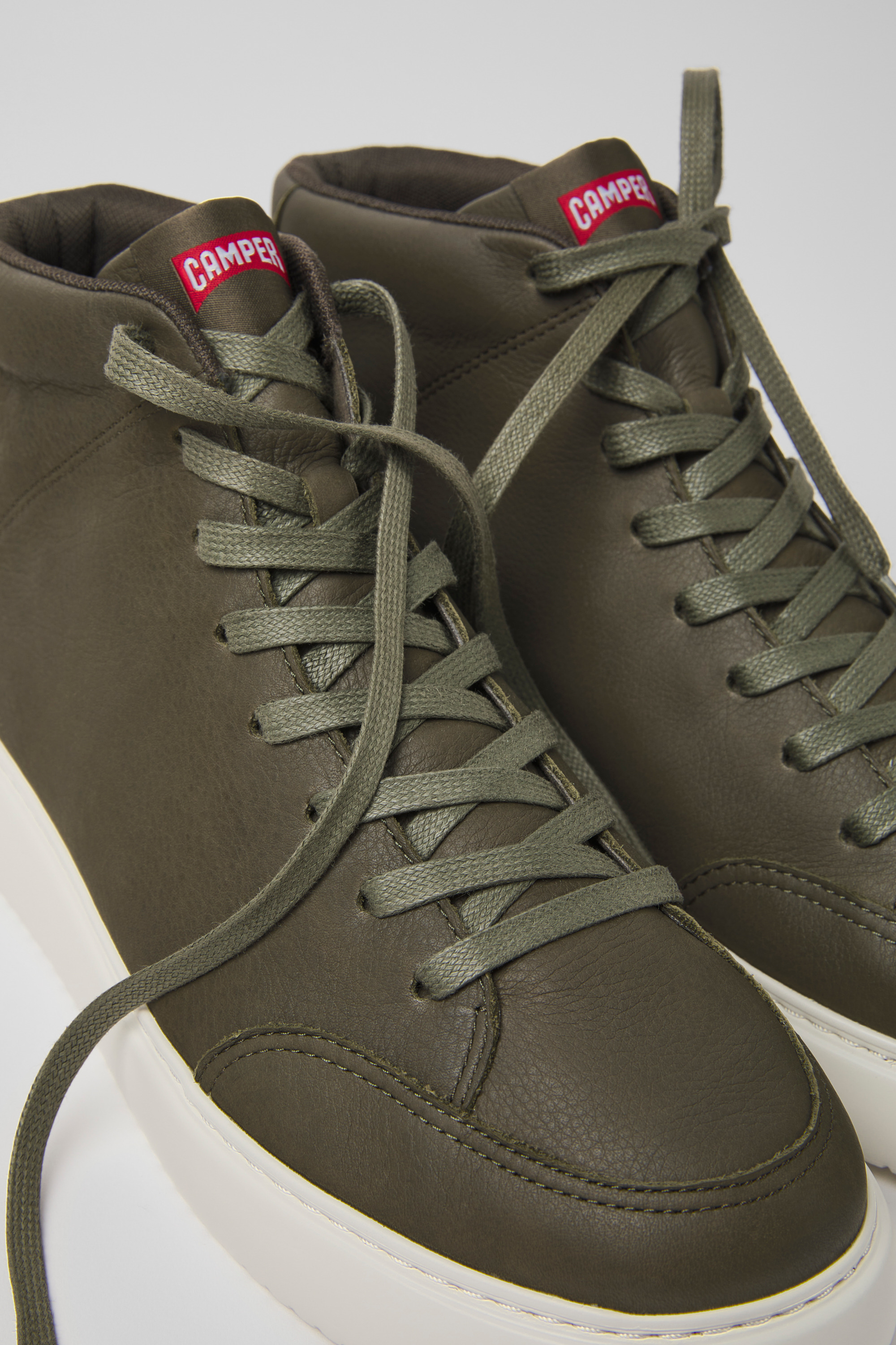 Runner K21 - Green leather sneakers for men