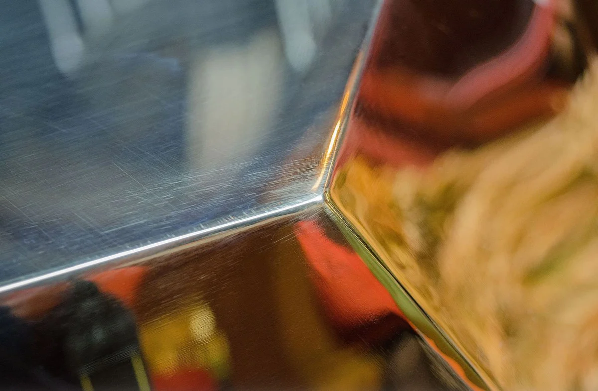 Casa Padrino mesa auxiliar de diseño dorada 65 x 50 x H. 60 cm - colección de diseño