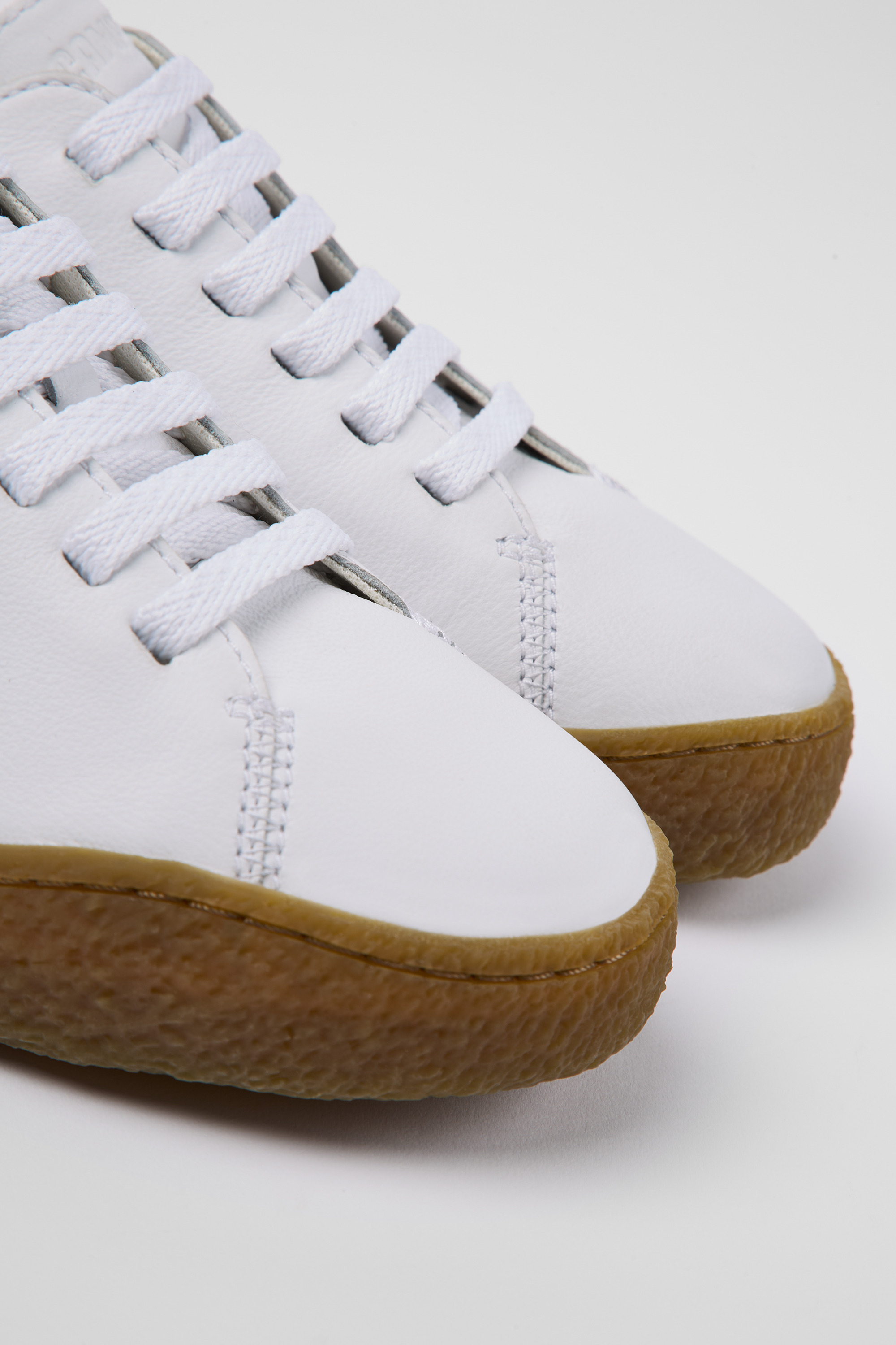 Peu Terreno - White leather shoes for women