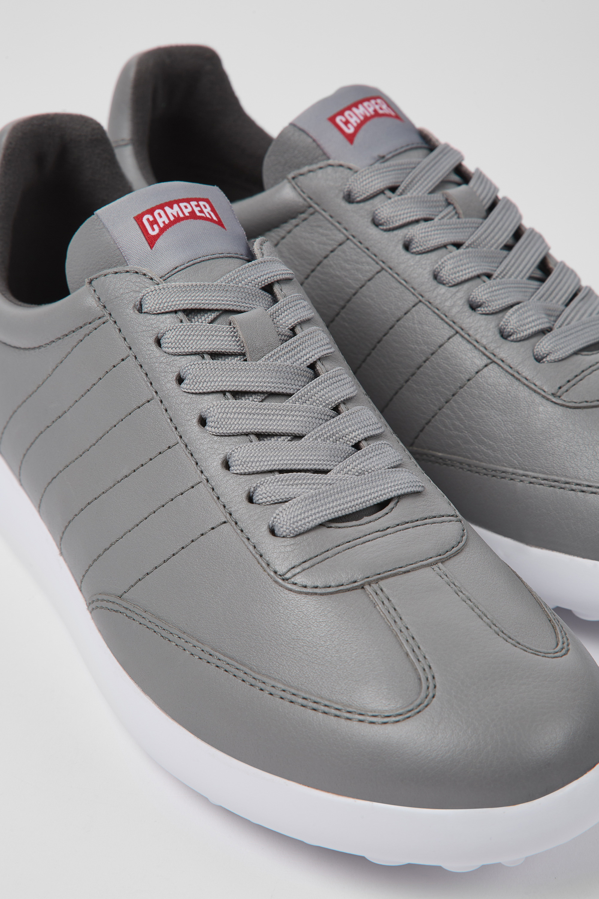 Pelotas XLite - Gray leather sneakers for men