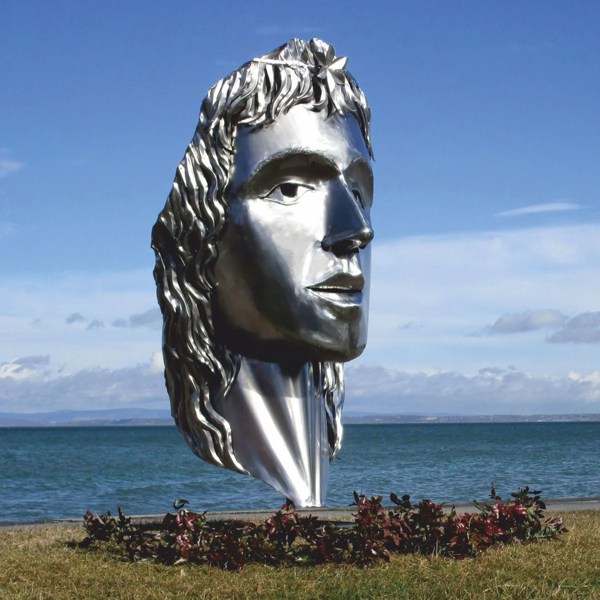 Casa Padrino escultura decorativa de jard¨ªn de acero inoxidable XXL cabeza de mujer plata A. 215 cm