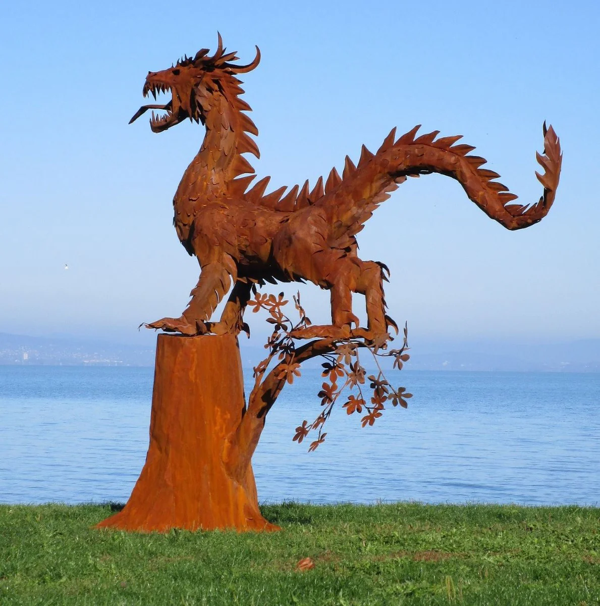 Casa Padrino escultura de decoración de jardín de lujo dragón oxido 290 x 140 x A. 292 cm - Enorme figura decorativa de acero - Figura de Jardín - Decoración de Jardín de Hotel