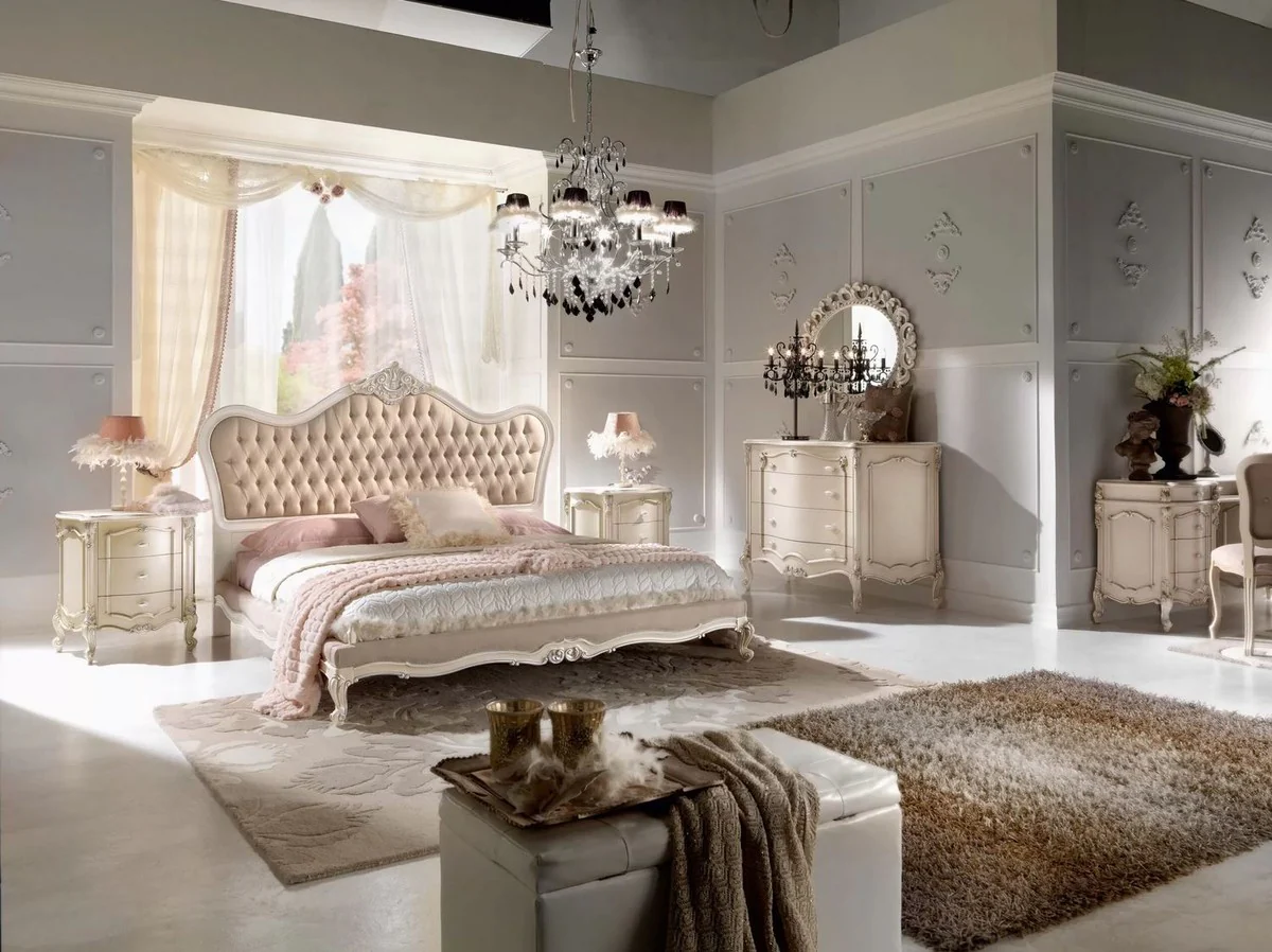 Casa Padrino cama de matrimonio barroco de lujo beige / gris / blanco / plata - Magnífica cama de madera maciza - Muebles de dormitorio barrocos - Calidad de Lujo - Hecho en Italia