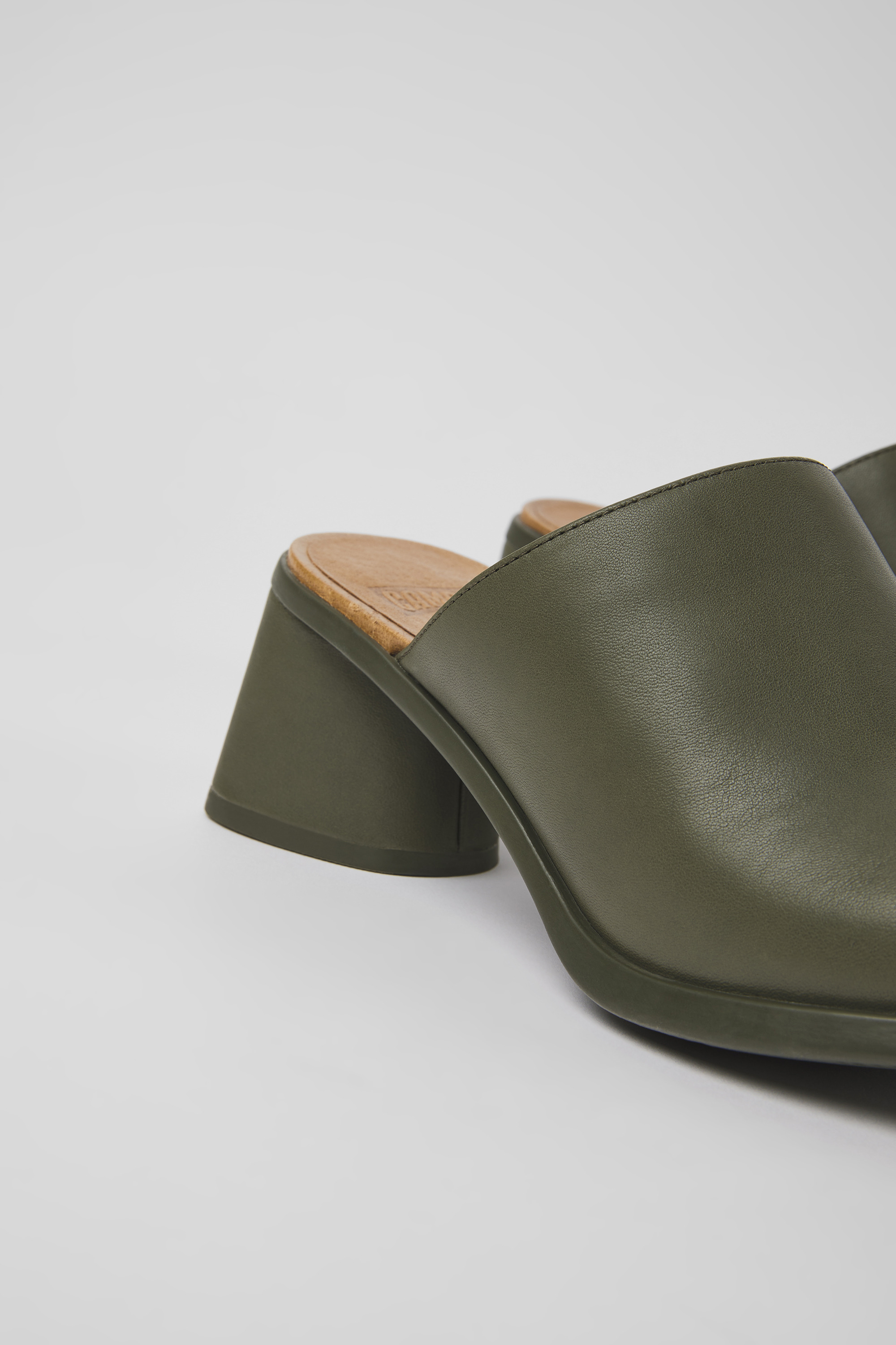 Kiara - Green leather mules for women