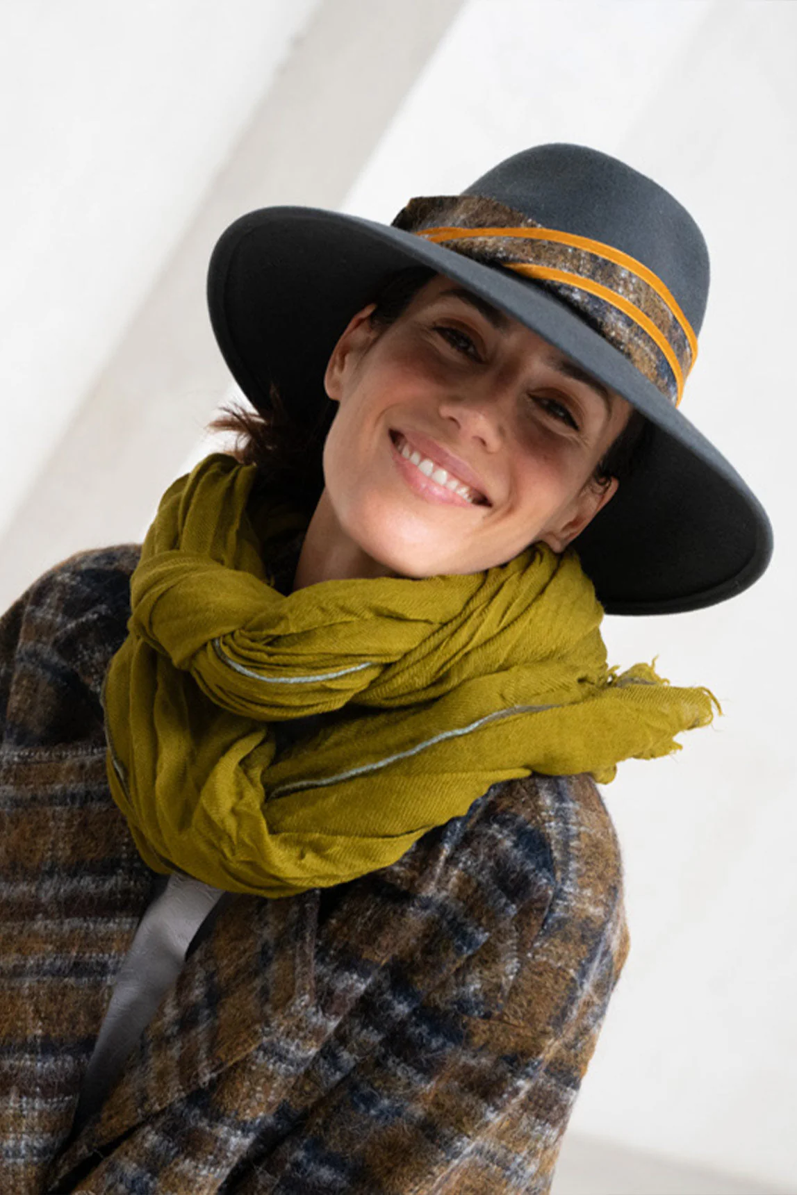 Rivera-spain Sombrero Gelgo mostaza | Rivera x Alexia Álvarez de Toledo