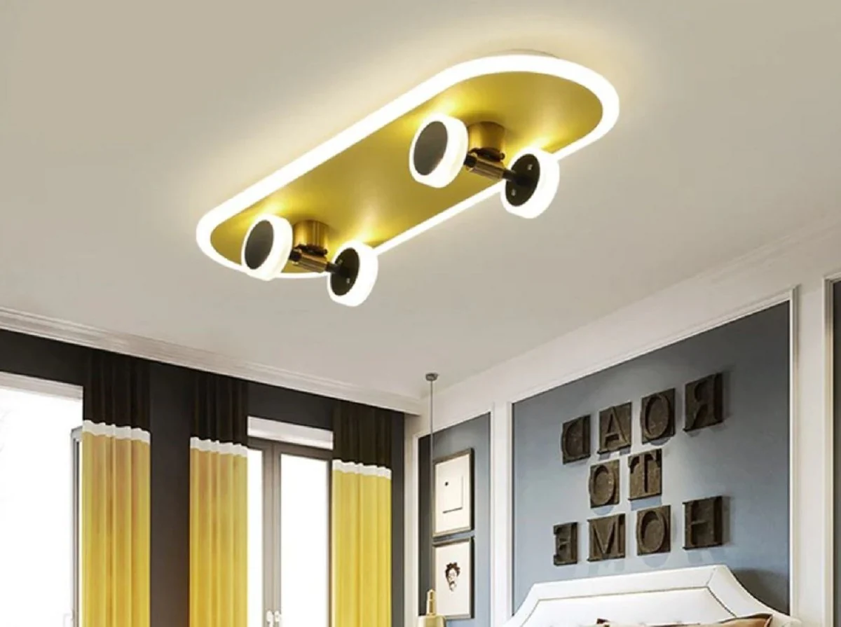 Casa Padrino lámpara de techo de lujo en forma de patineta oro 60 x 20 cm - Lámpara de techo de patineta LED - Lámparas de techo de lujo - Lámparas de techo de patineta - Interior de lujo