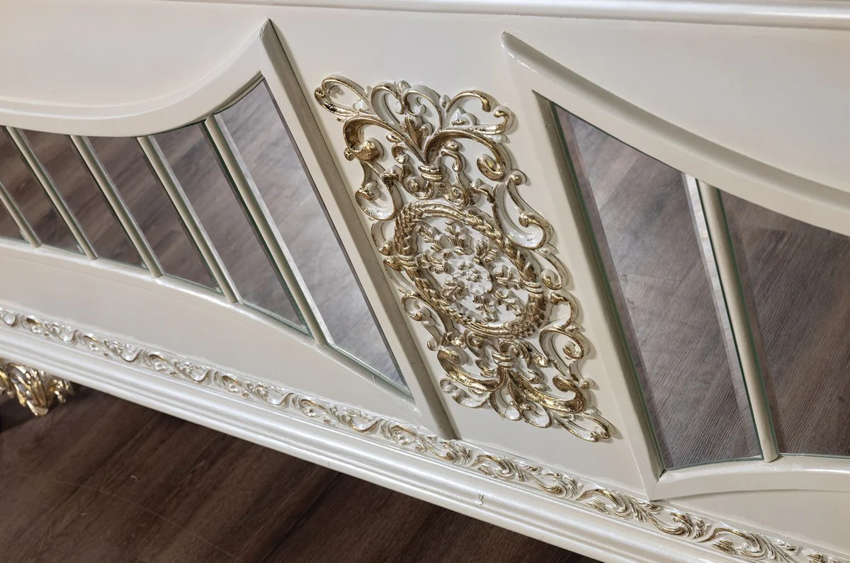 Casa Padrino sof¨¢ barroco de lujo plata / blanco / gris / oro - Sof¨¢ de sal¨®n de estilo barroco con espejo - Muebles de sal¨®n de lujo en estilo barroco - Muebles barrocos