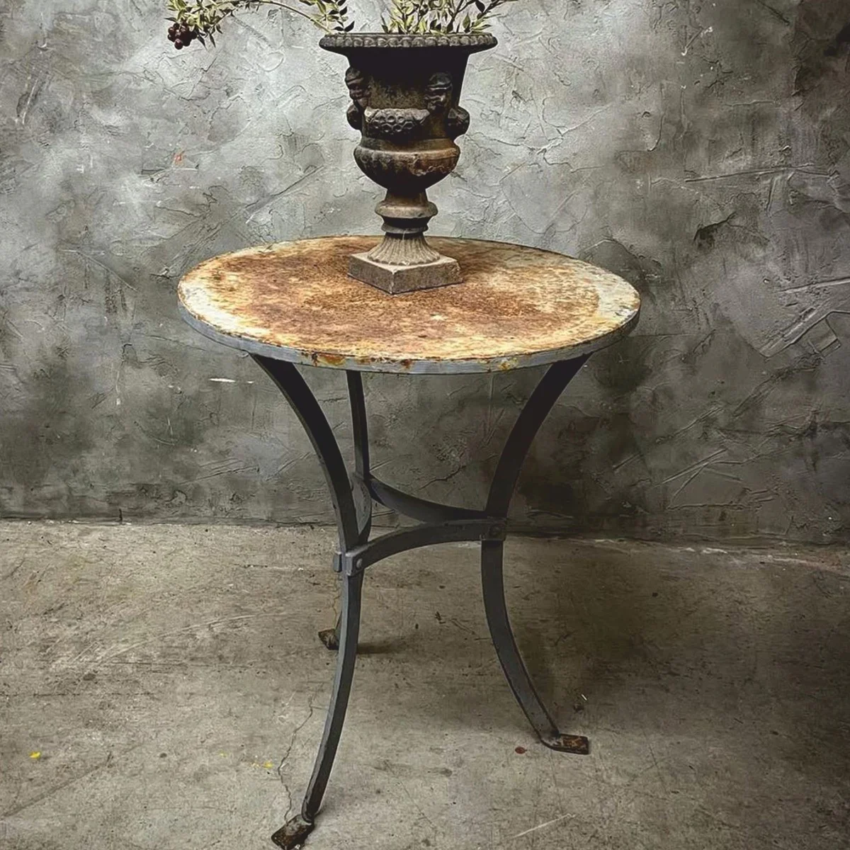 Casa Padrino mesa de jard¨ªn Art Nouveau gris antiguo / ¨®xido ? 60 x A. 76 cm - Muebles de jard¨ªn nost¨¢lgicos