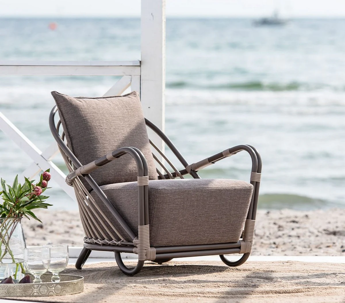 Casa Padrino sillón de jardín de lujo moca / beige / marrón 66 x 80 x A. 74 cm - Sillón de jardín y terraza resistente a la intemperie - Muebles de Jardín y Terraza - Calidad de Lujo