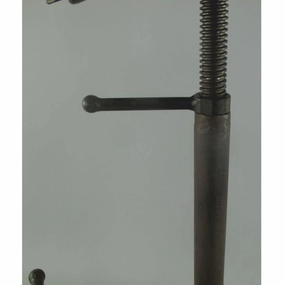 Casa Padrino Taburete de Bar de Hierro Fundido de Estilo Industrial Marr¨®n R¨²stico A. 75 cm