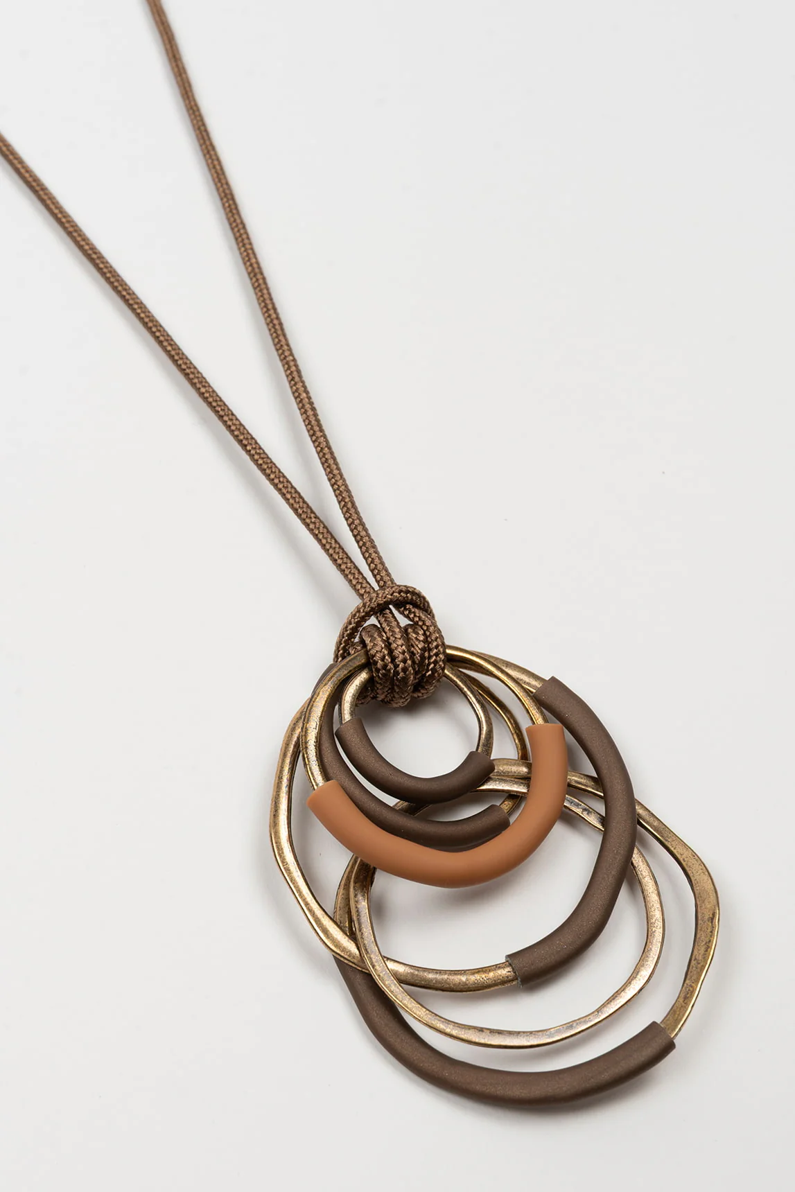 Rivera-spain Collar Orbita latón