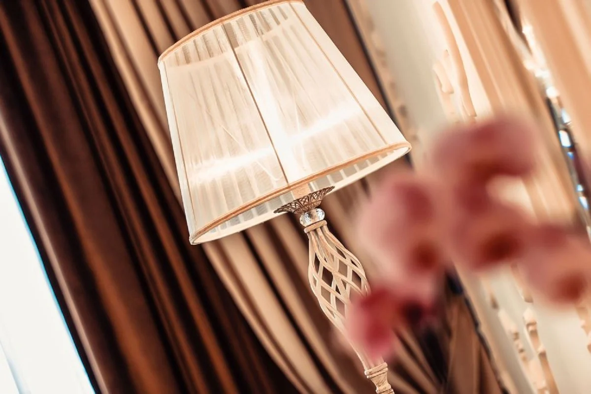 Casa Padrino lámpara de pie barroco blanco / oro Ø 38 x A. 165 cm - Lámpara de pie de metal de estilo barroco con pantalla redonda - Luces barrocos - Noble y magnífica