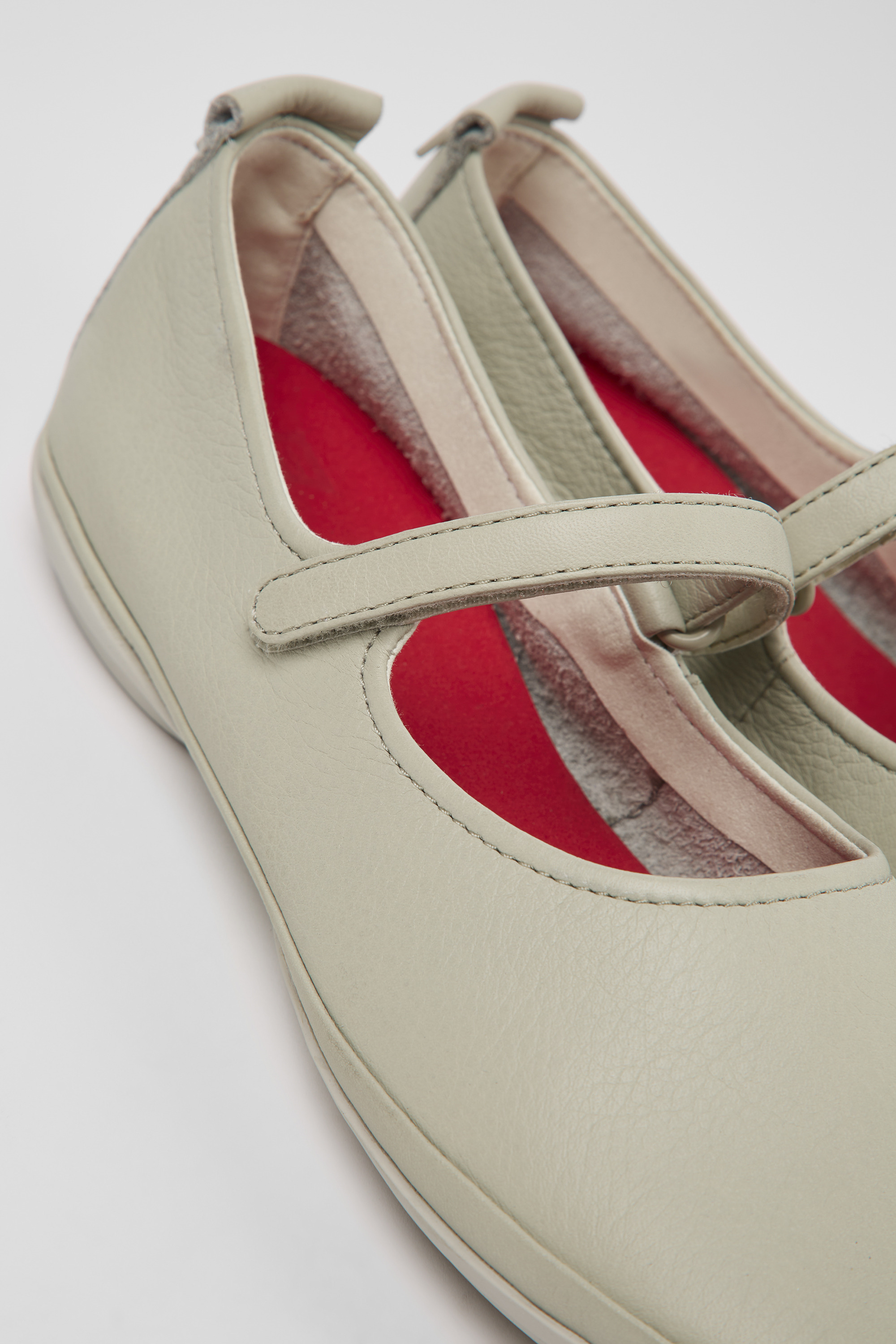 Right - Gray leather ballerinas for women