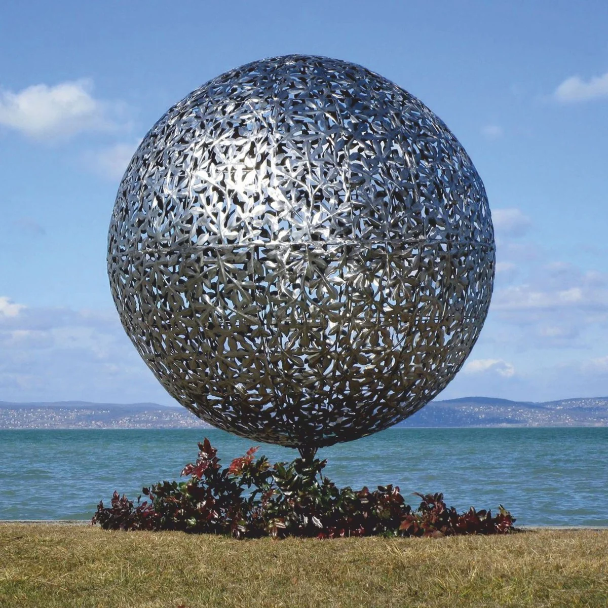 Casa Padrino escultura decorativa de jard¨ªn de acero inoxidable de lujo esfera plata ? 170 x A. 200 cm